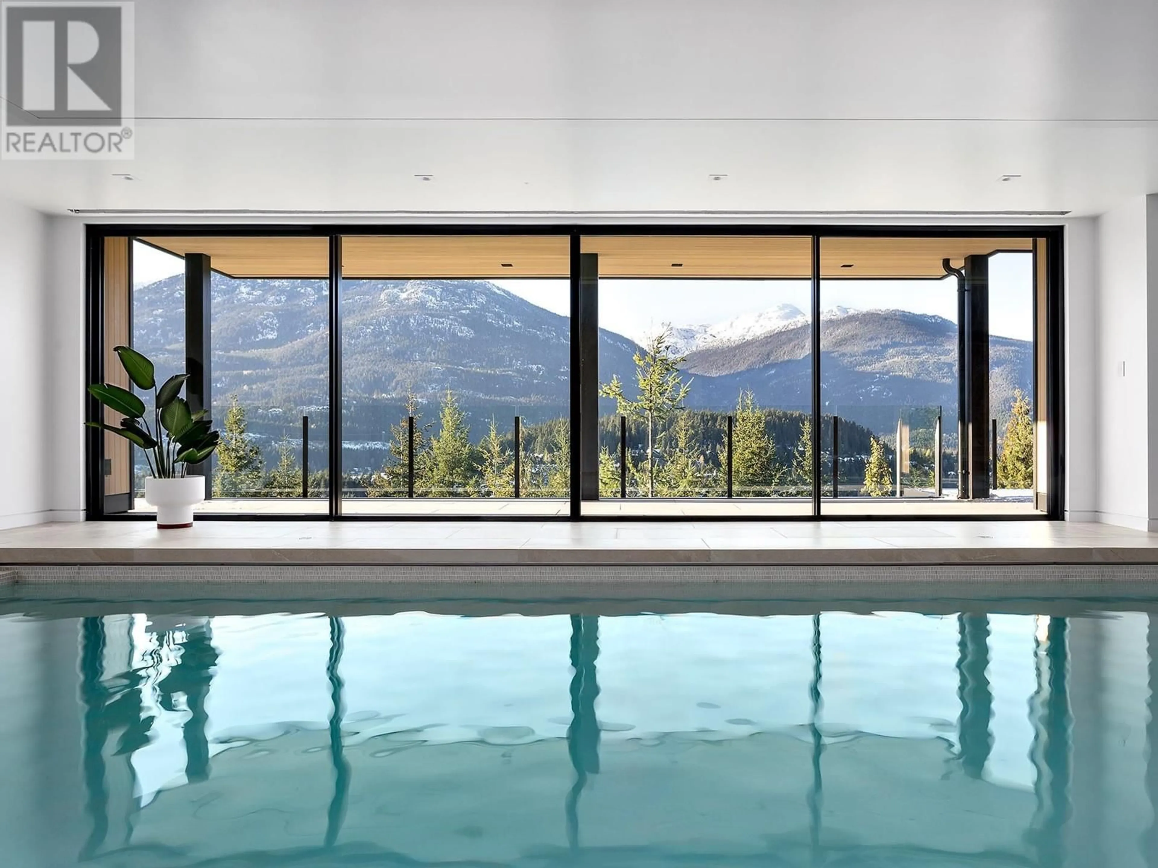Pool for 3824 SUNRIDGE DRIVE, Whistler British Columbia V8E0W1