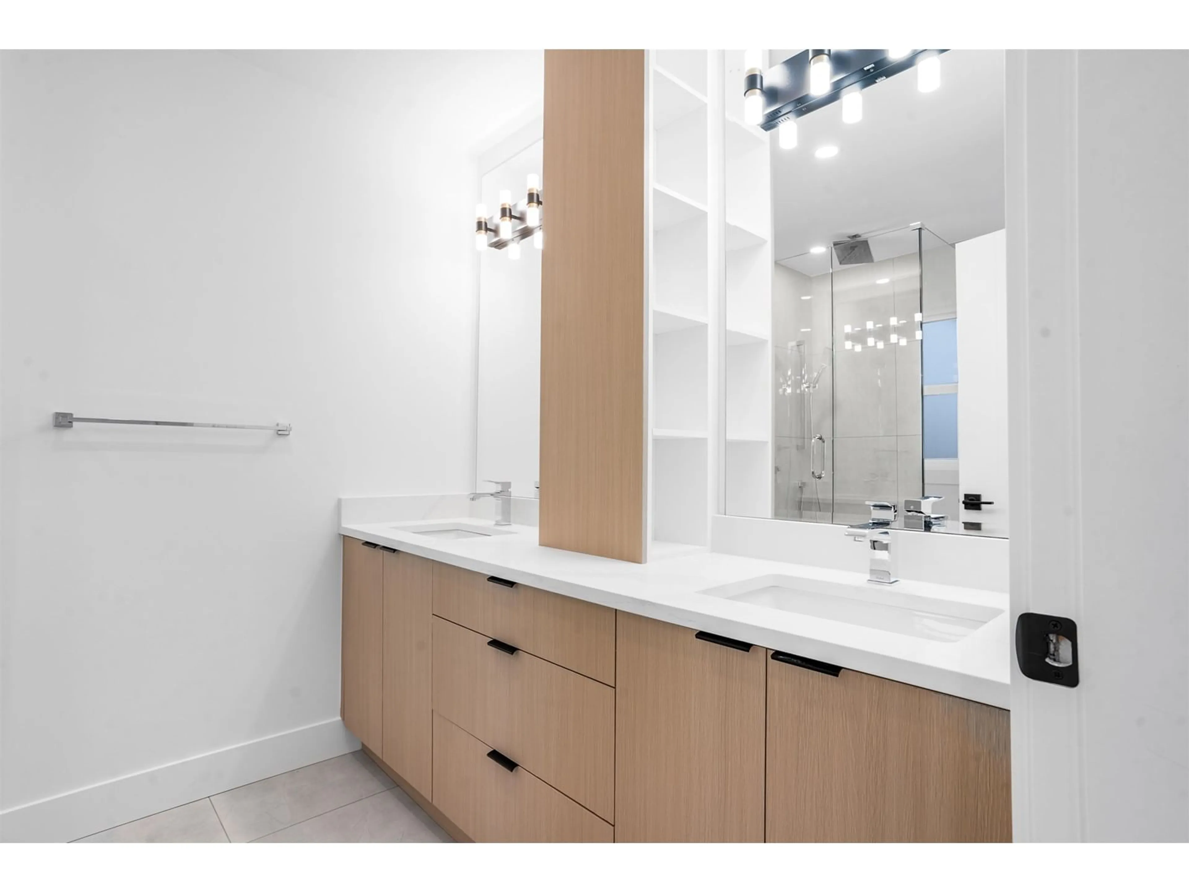Contemporary bathroom, ceramic/tile floor for 20483 74B, Langley British Columbia V2Y3S8