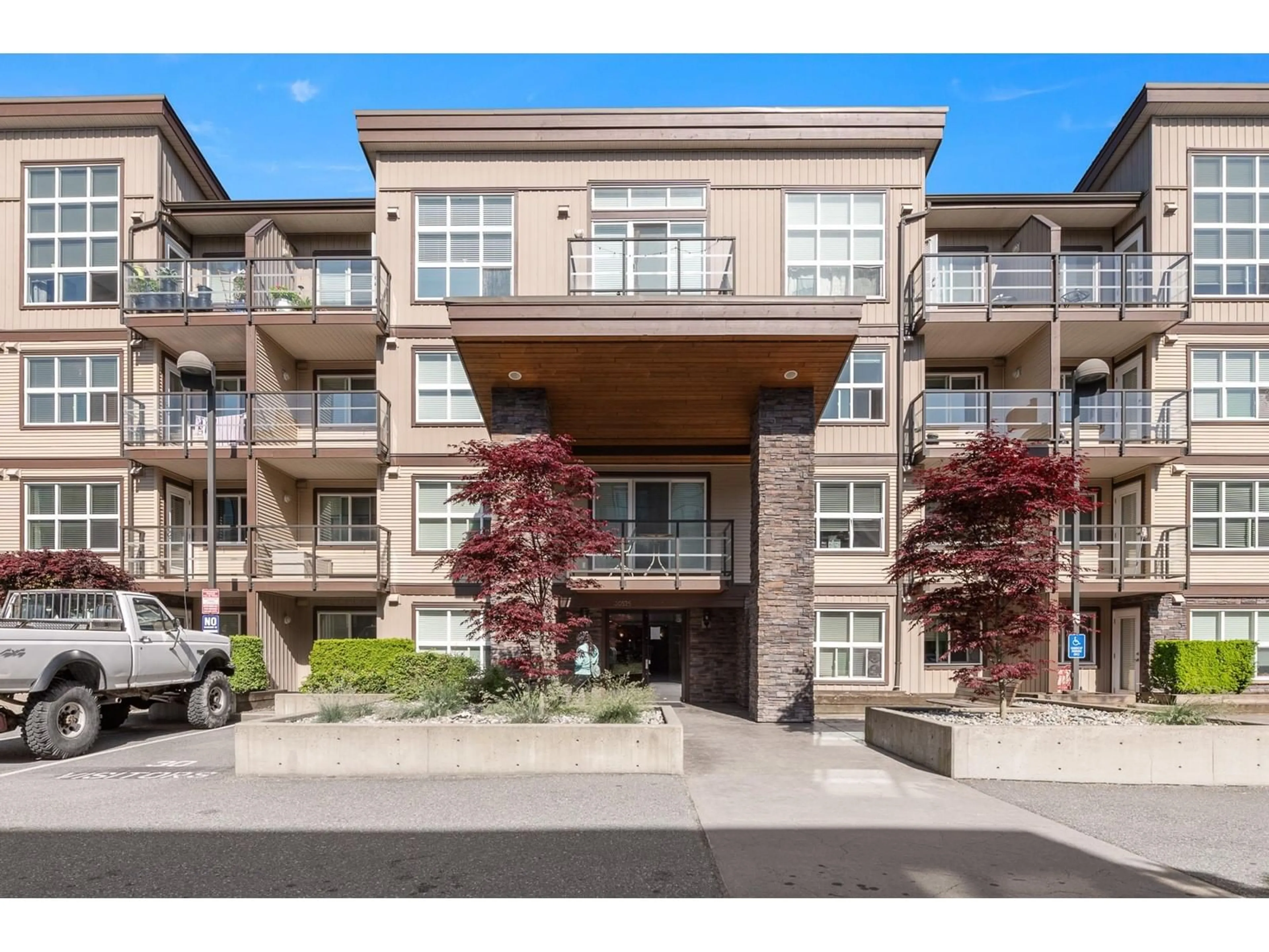 Unknown for 202 - 30525 CARDINAL, Abbotsford British Columbia V2T0A8