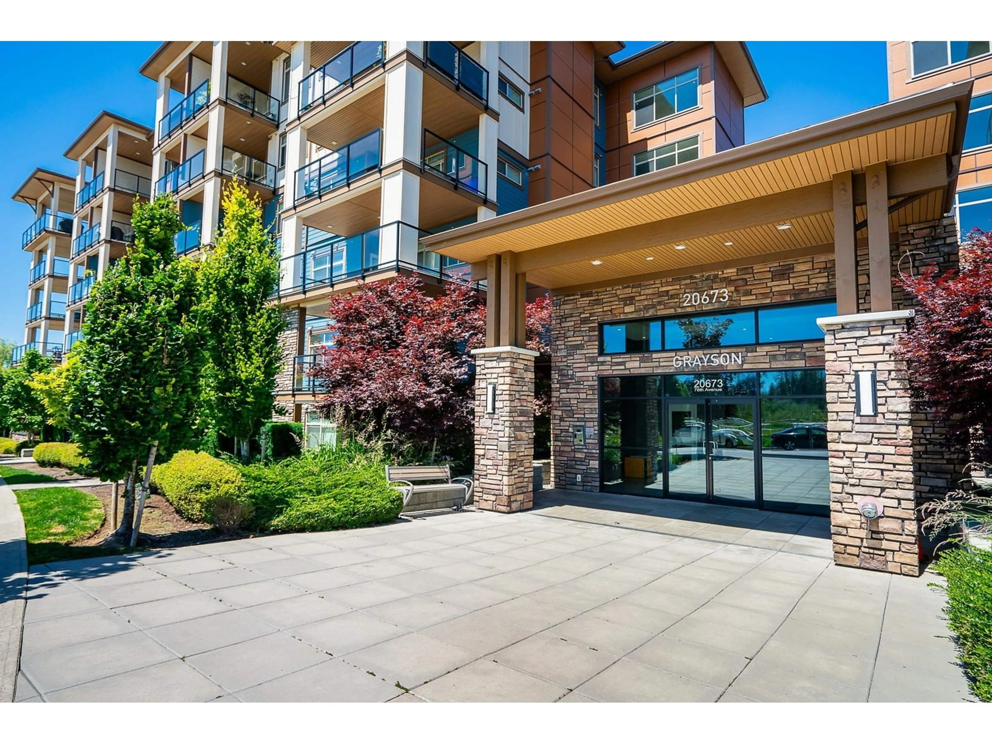Indoor foyer for 612 - 20673 78, Langley British Columbia V5S3K1