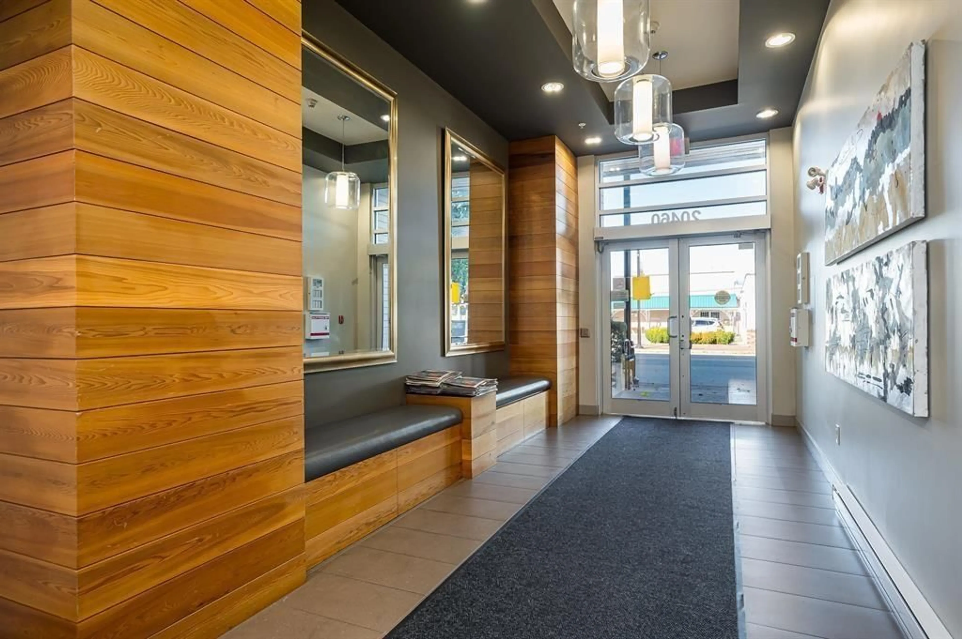 Indoor foyer for 302 - 20460 DOUGLAS, Langley British Columbia V3A0C6