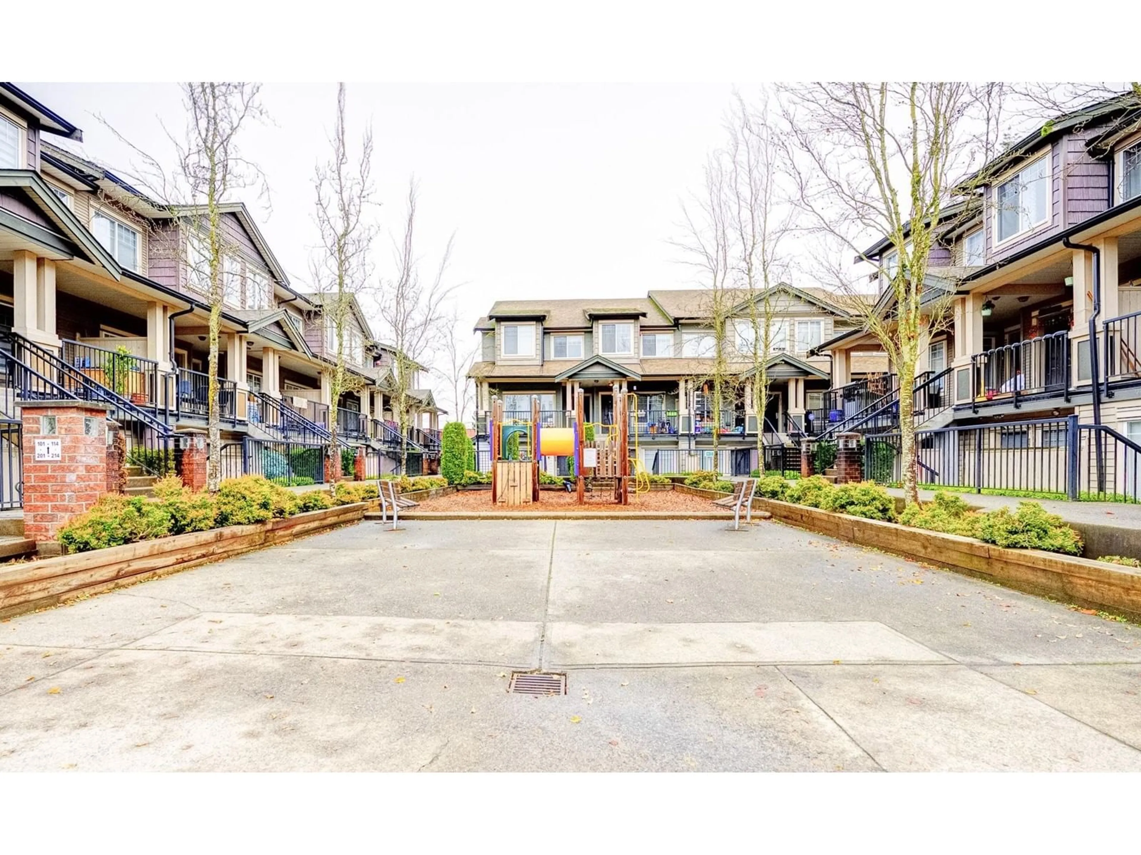 Unknown for 124 - 13958 108, Surrey British Columbia V3T0B4