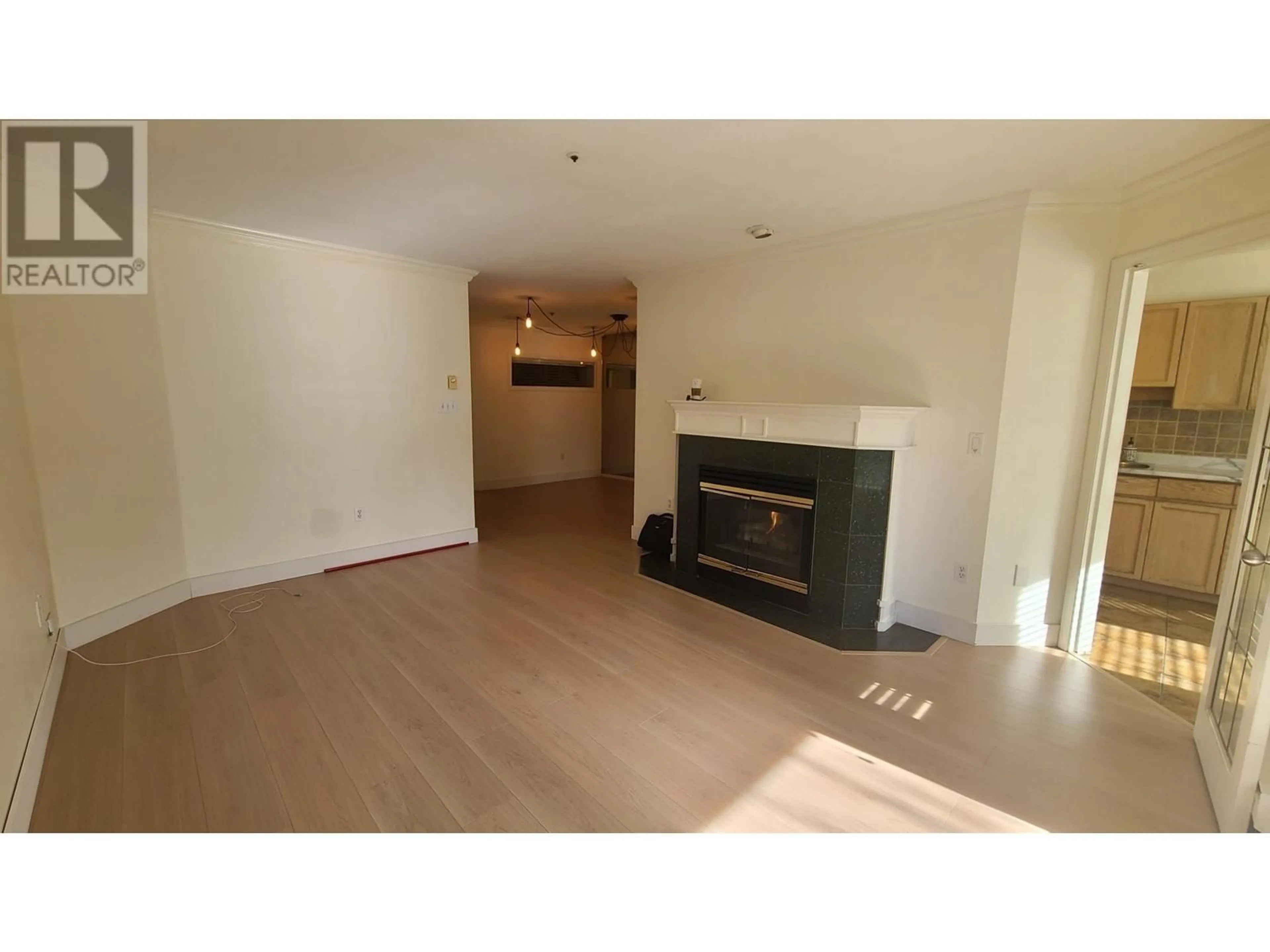 A pic of a room for 102 - 2250 MARINE DRIVE, Vancouver British Columbia V5P2S2