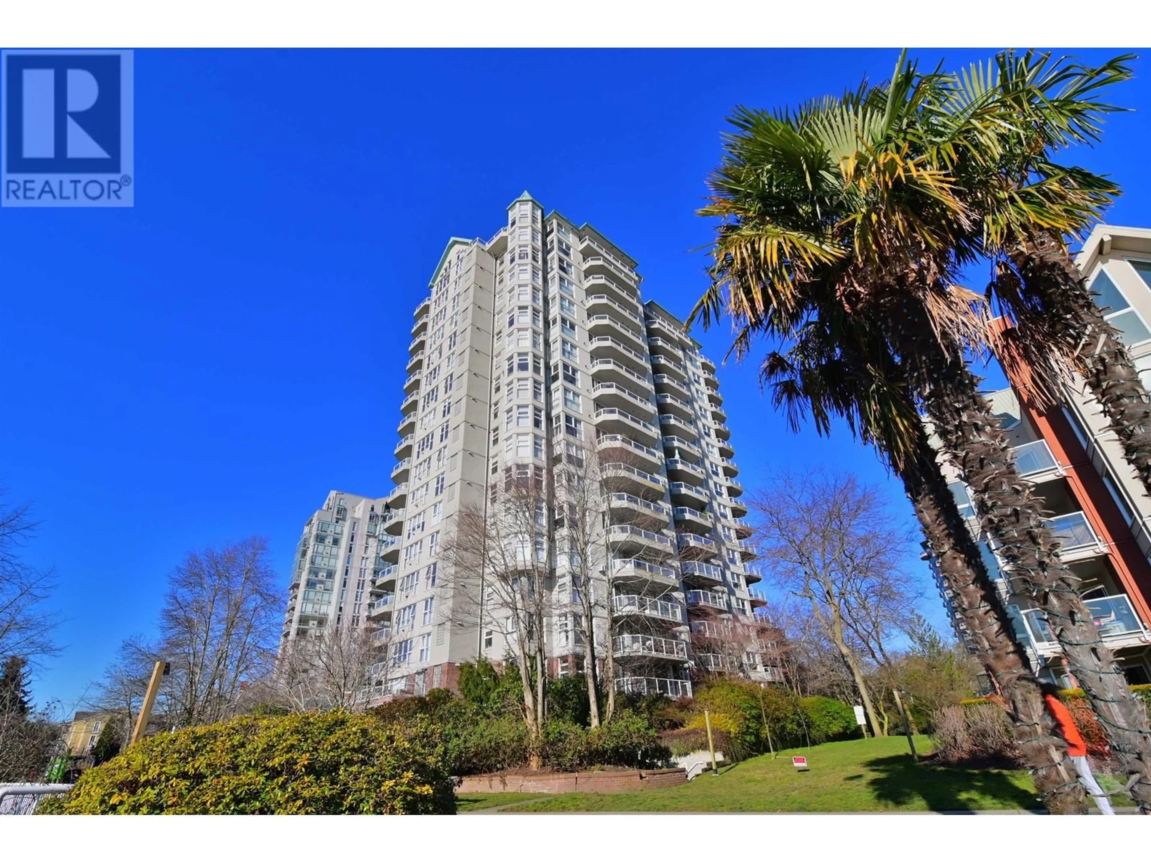 A pic from outside/outdoor area/front of a property/back of a property/a pic from drone, unknown for 404 - 1250 QUAYSIDE DRIVE, New Westminster British Columbia V3M6E2