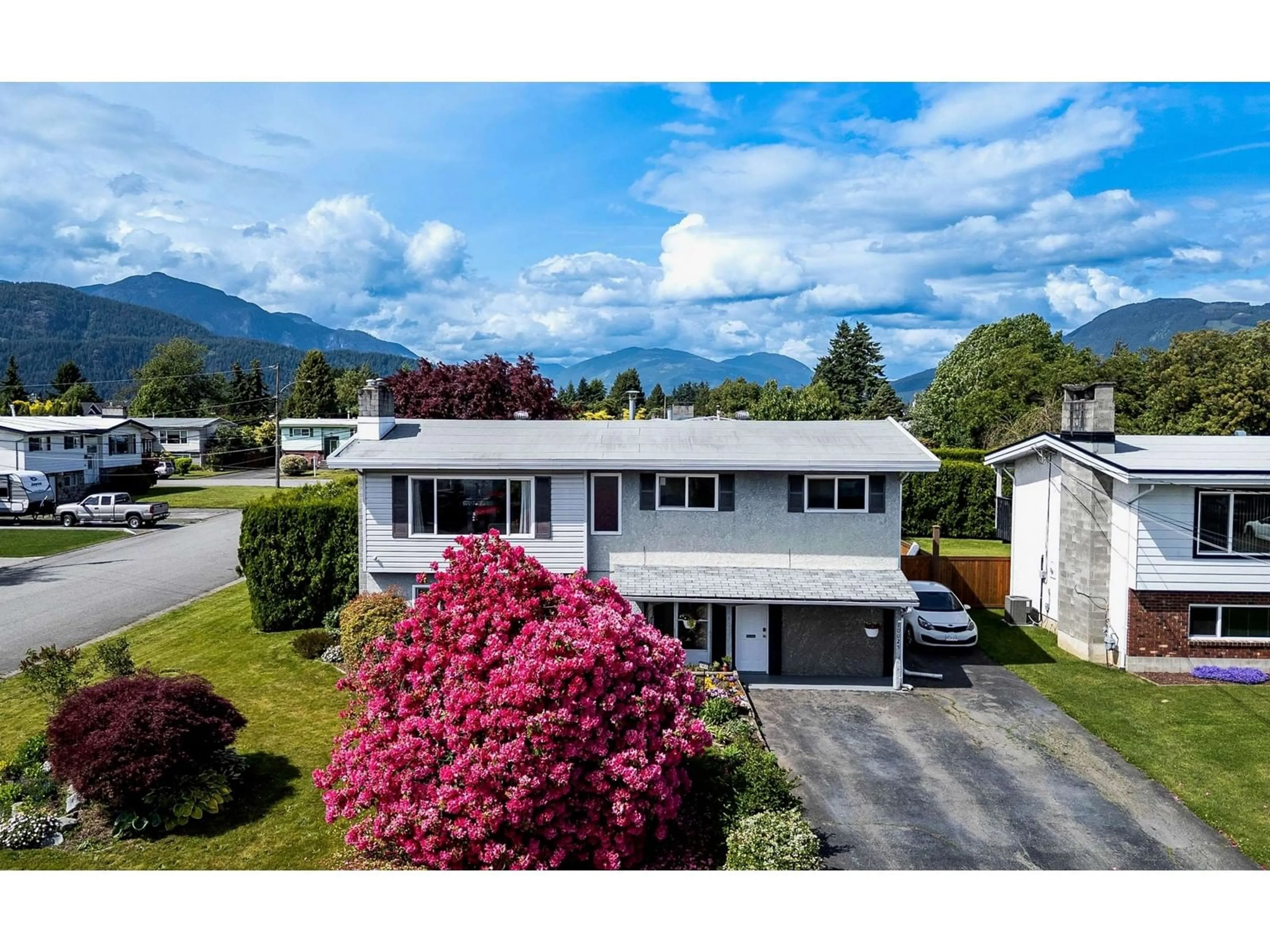 A pic from outside/outdoor area/front of a property/back of a property/a pic from drone, mountain view for 10025 DUBLIN DRIVE, Chilliwack British Columbia V2P3R1