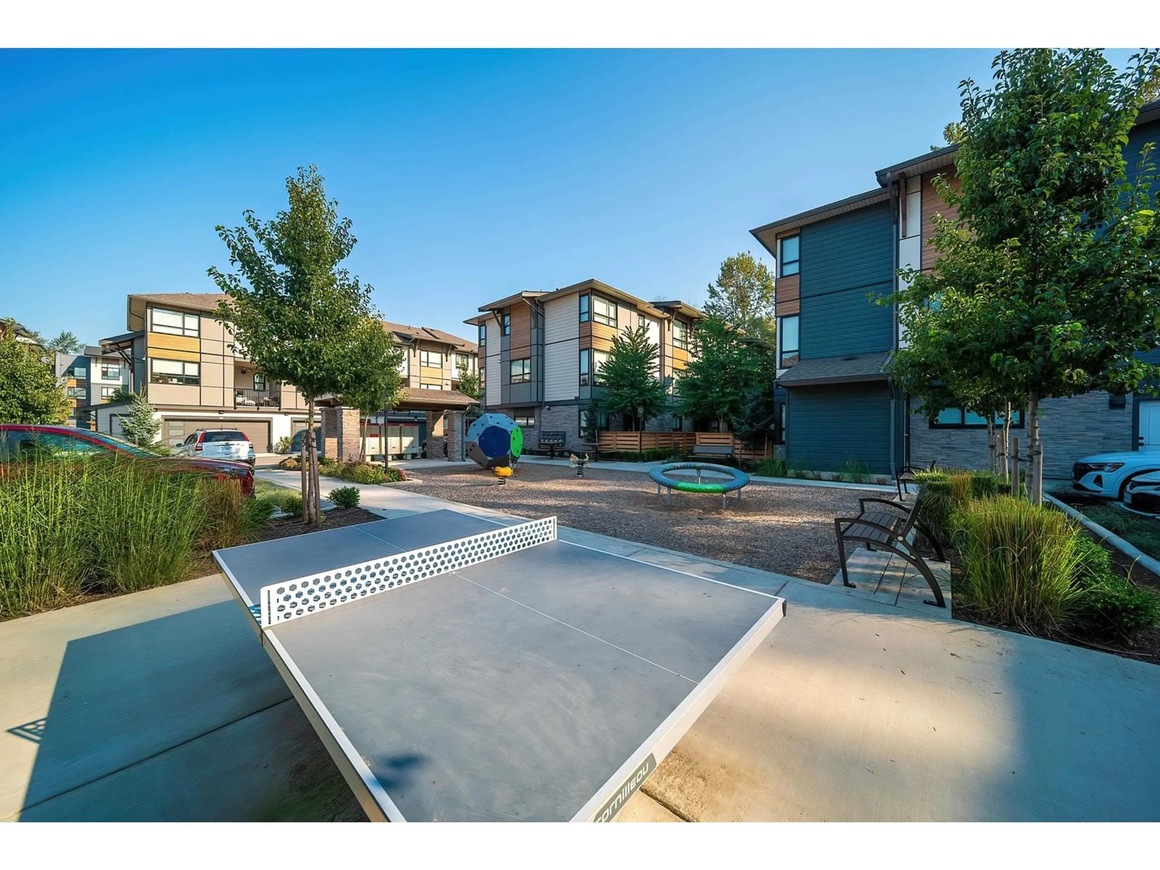 Patio, street for 23 - 19918 75A, Langley British Columbia V2Y3L1