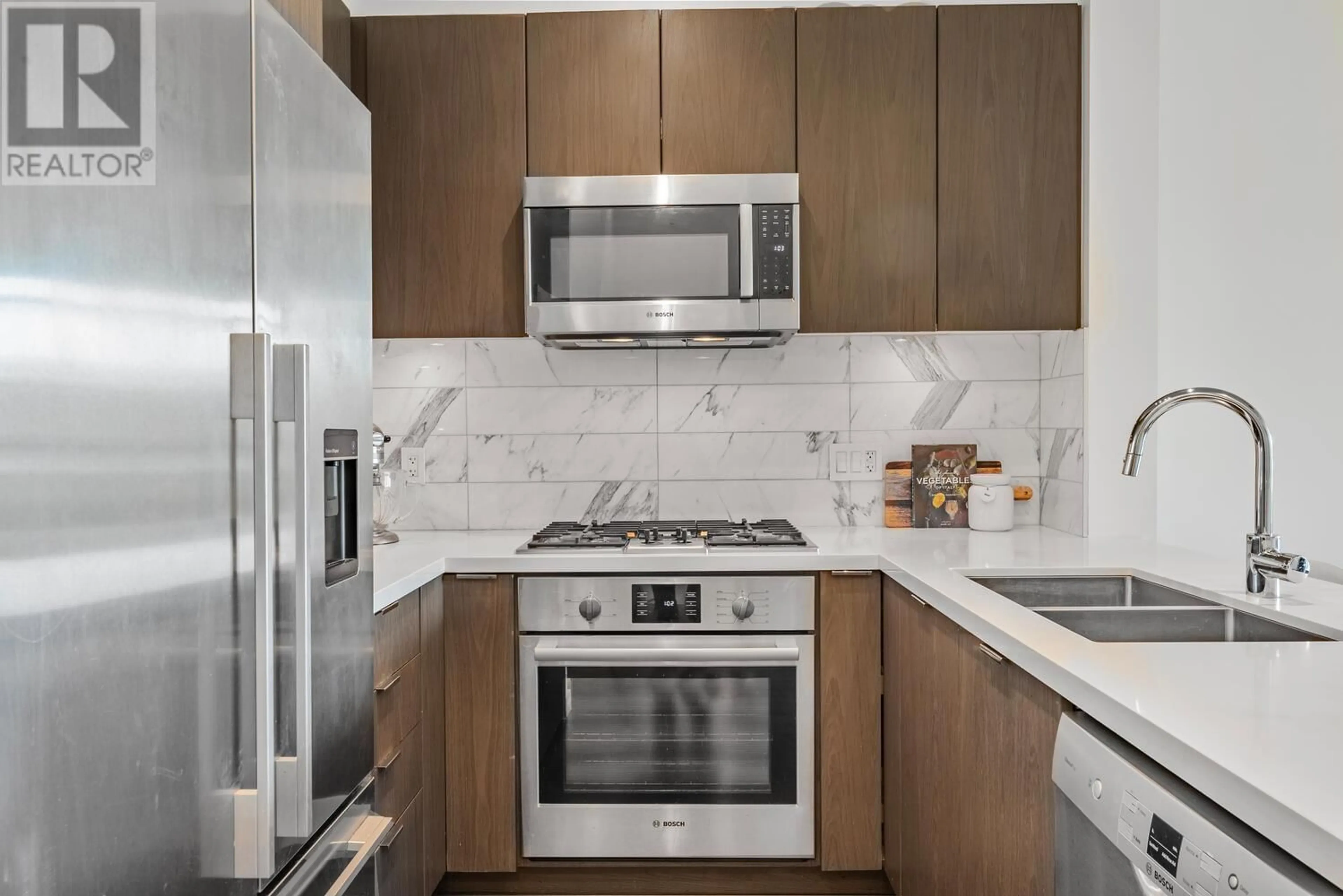 Standard kitchen, ceramic/tile floor for 510 - 3168 RIVERWALK AVENUE, Vancouver British Columbia V5S0B8