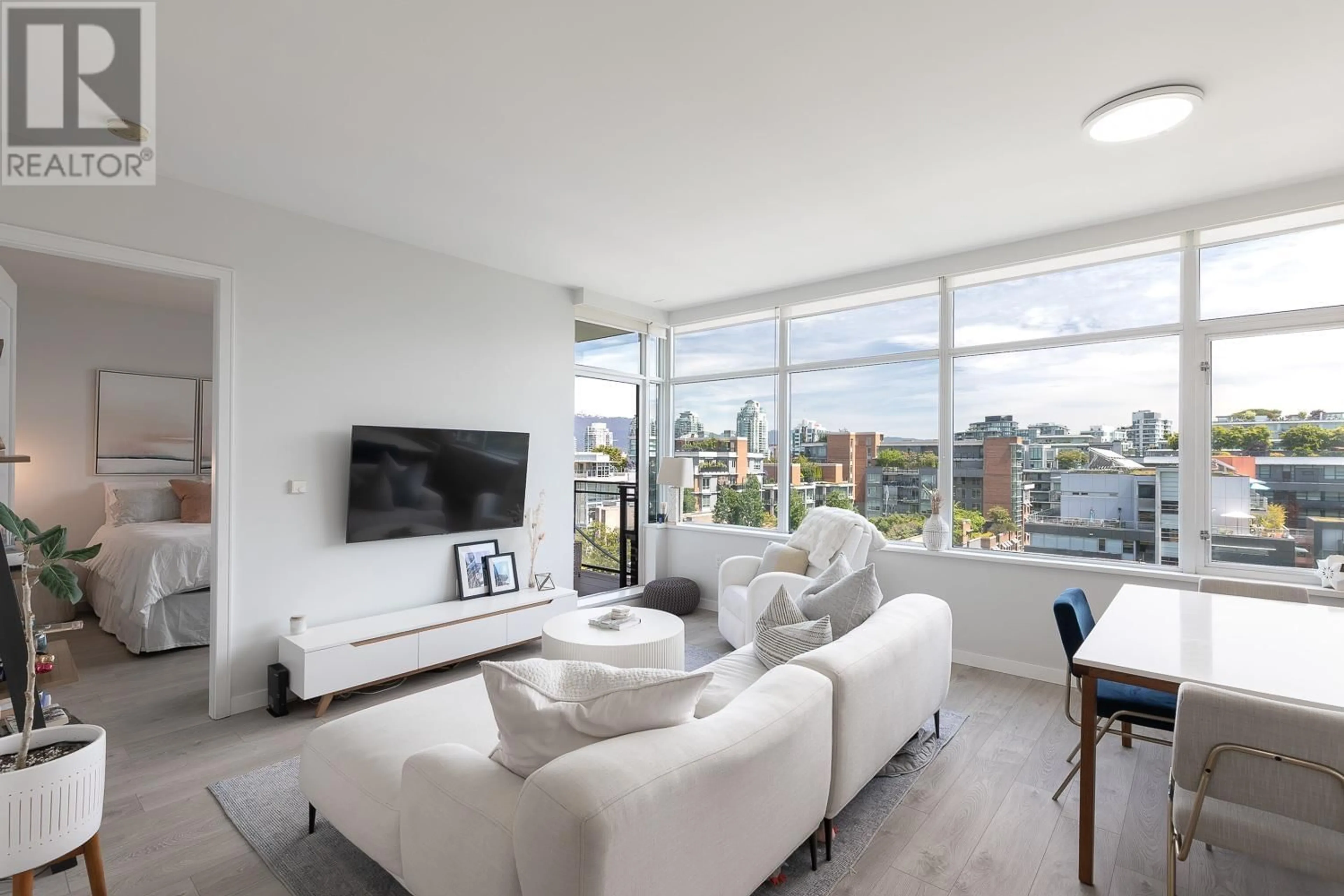 Living room with furniture, unknown for 911 - 181 1ST AVENUE, Vancouver British Columbia V5Y0E3