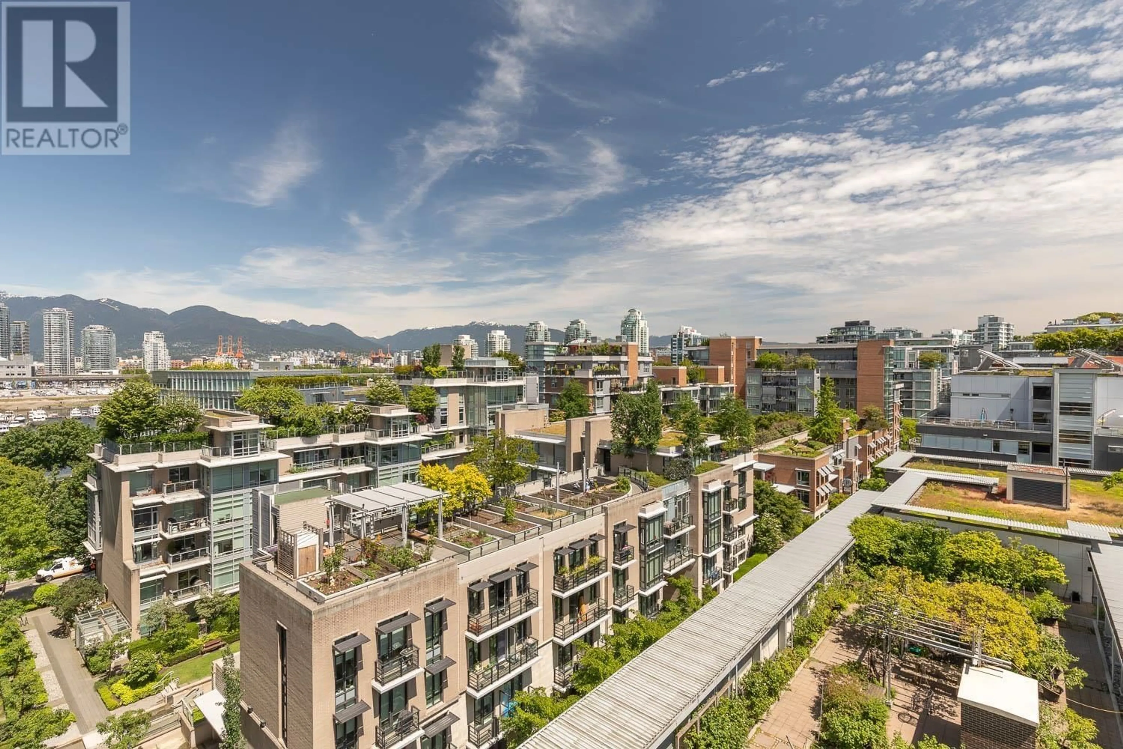 A pic from outside/outdoor area/front of a property/back of a property/a pic from drone, city buildings view from balcony for 911 - 181 1ST AVENUE, Vancouver British Columbia V5Y0E3