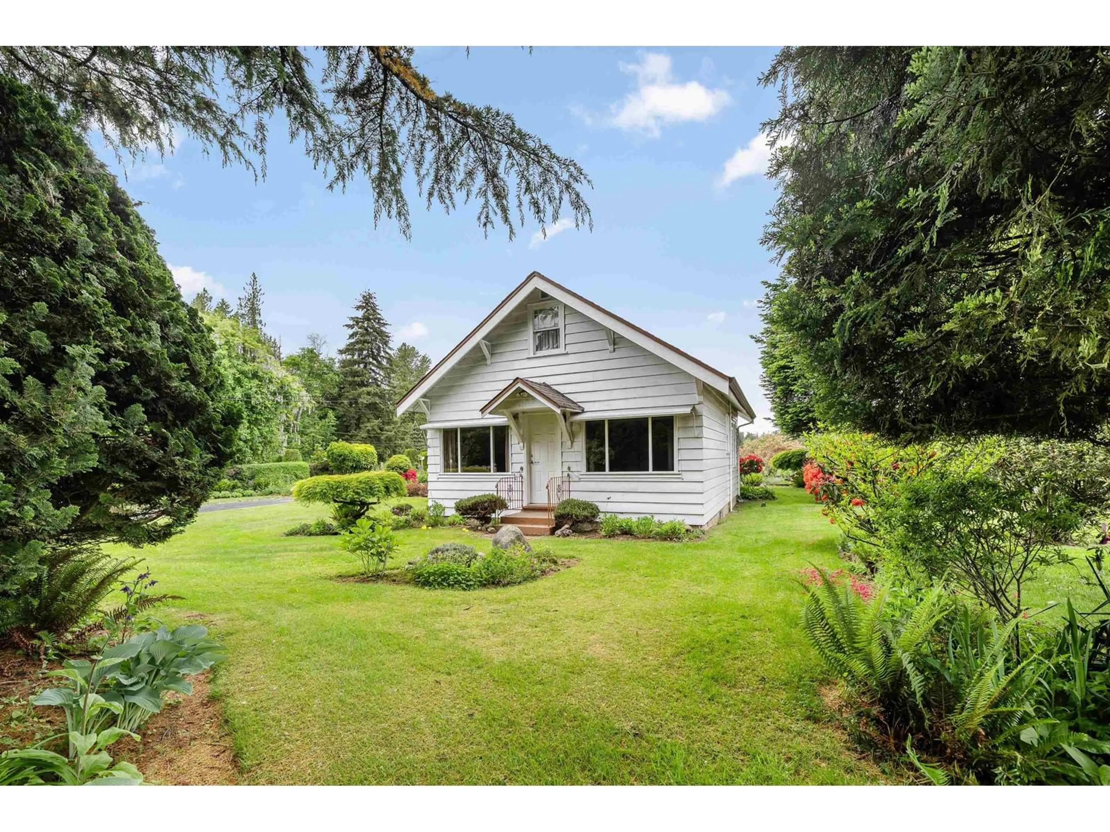 Home with vinyl exterior material, unknown for 21207 96, Langley British Columbia V1M2Z4