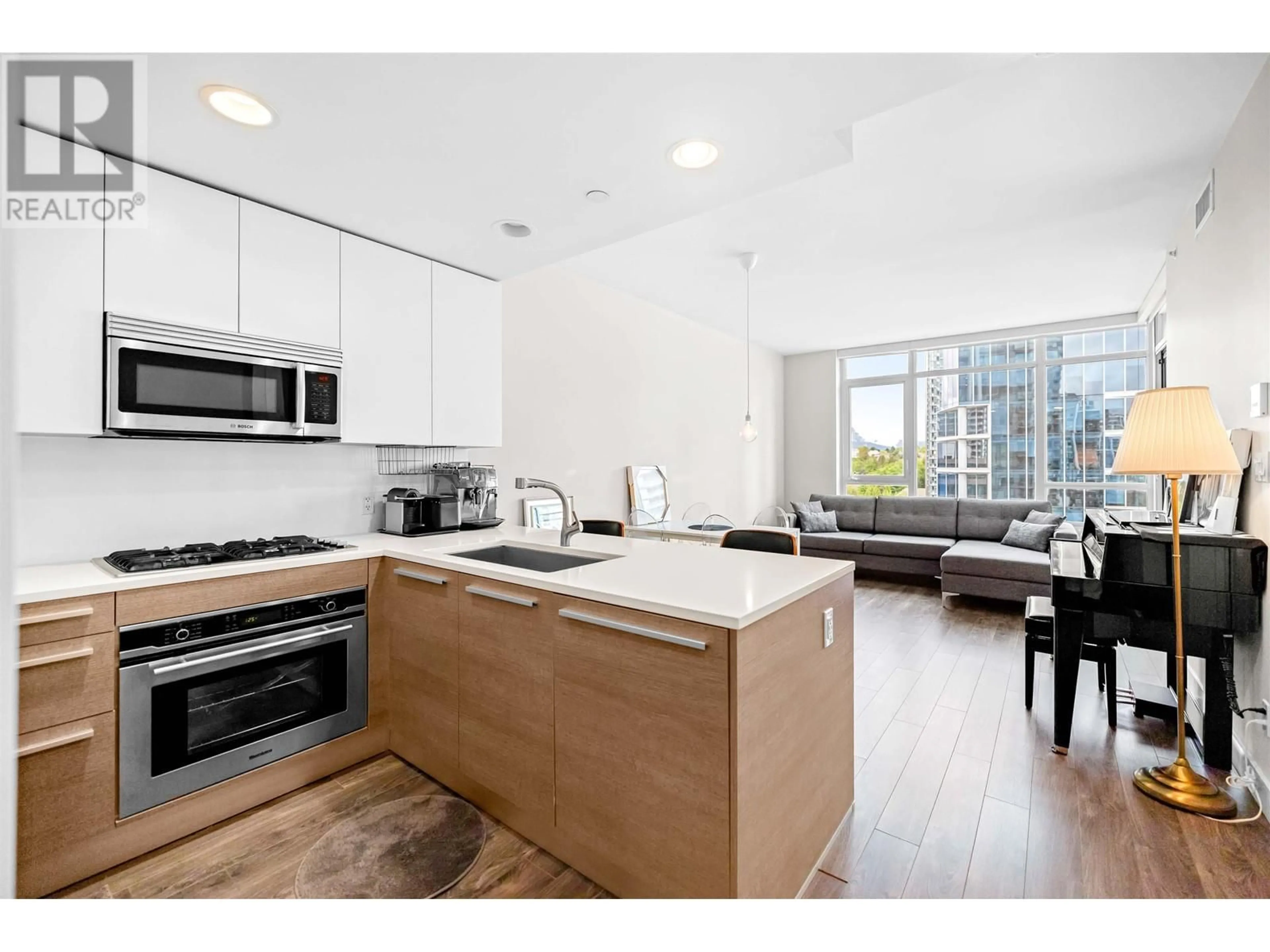 Open concept kitchen, unknown for 1003 - 2008 ROSSER AVENUE, Burnaby British Columbia V5C0H8