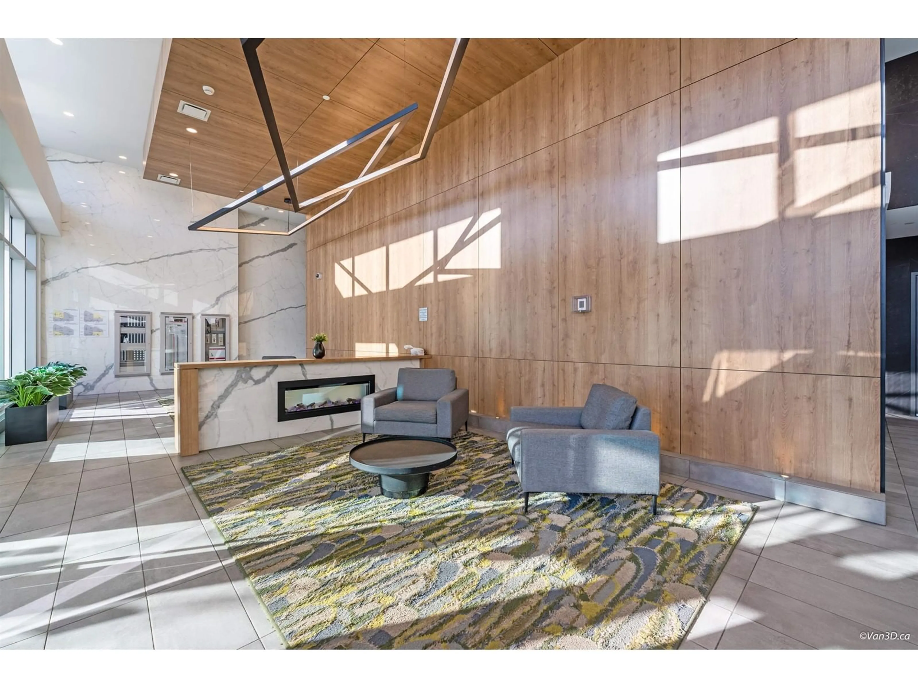 Lobby for 711 - 13615 FRASER, Surrey British Columbia V3T0P7