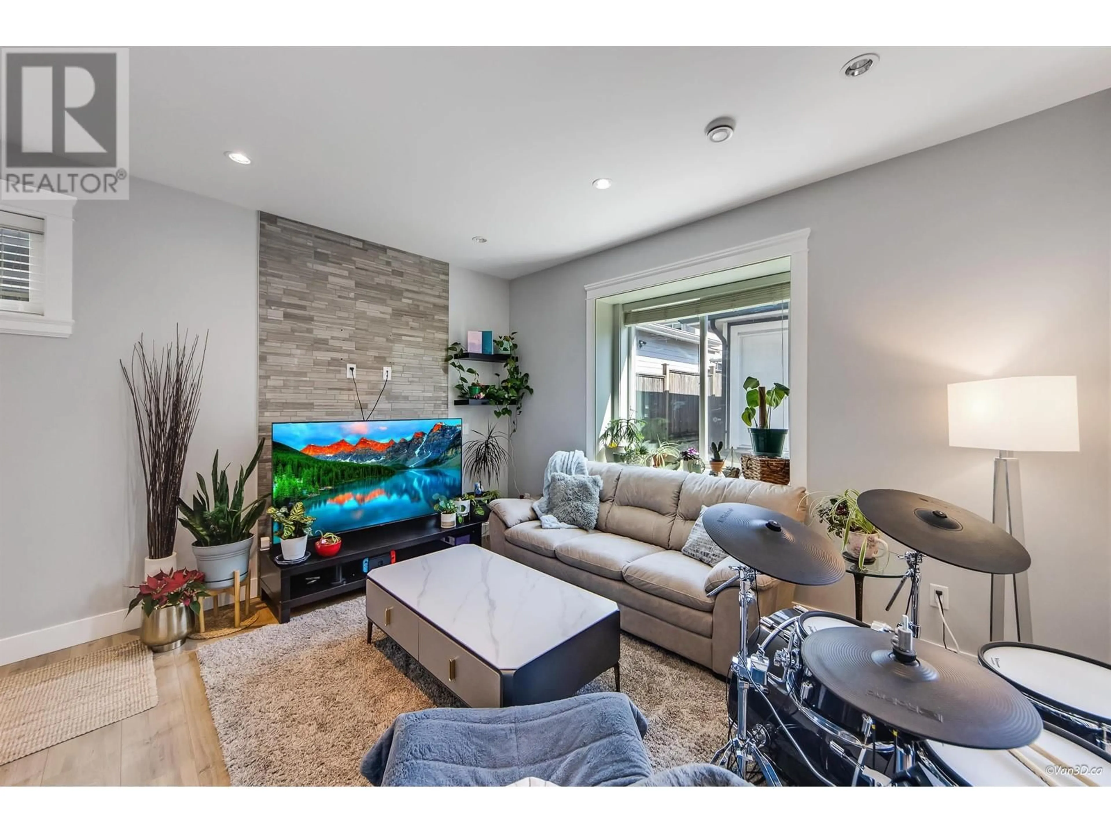 Living room with furniture, unknown for 5078 NORFOLK STREET, Burnaby British Columbia V5G1G1