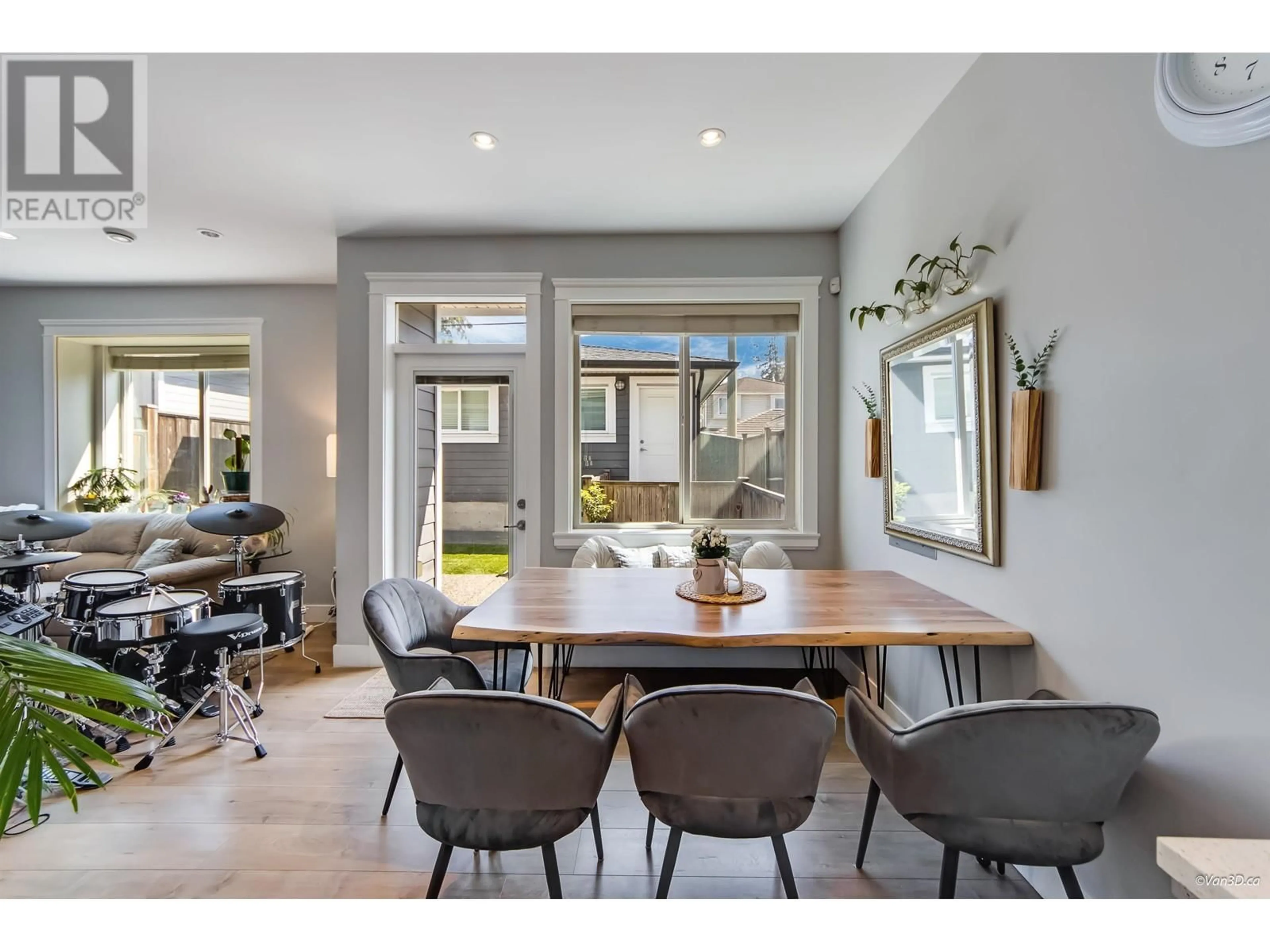 Unknown for 5078 NORFOLK STREET, Burnaby British Columbia V5G1G1