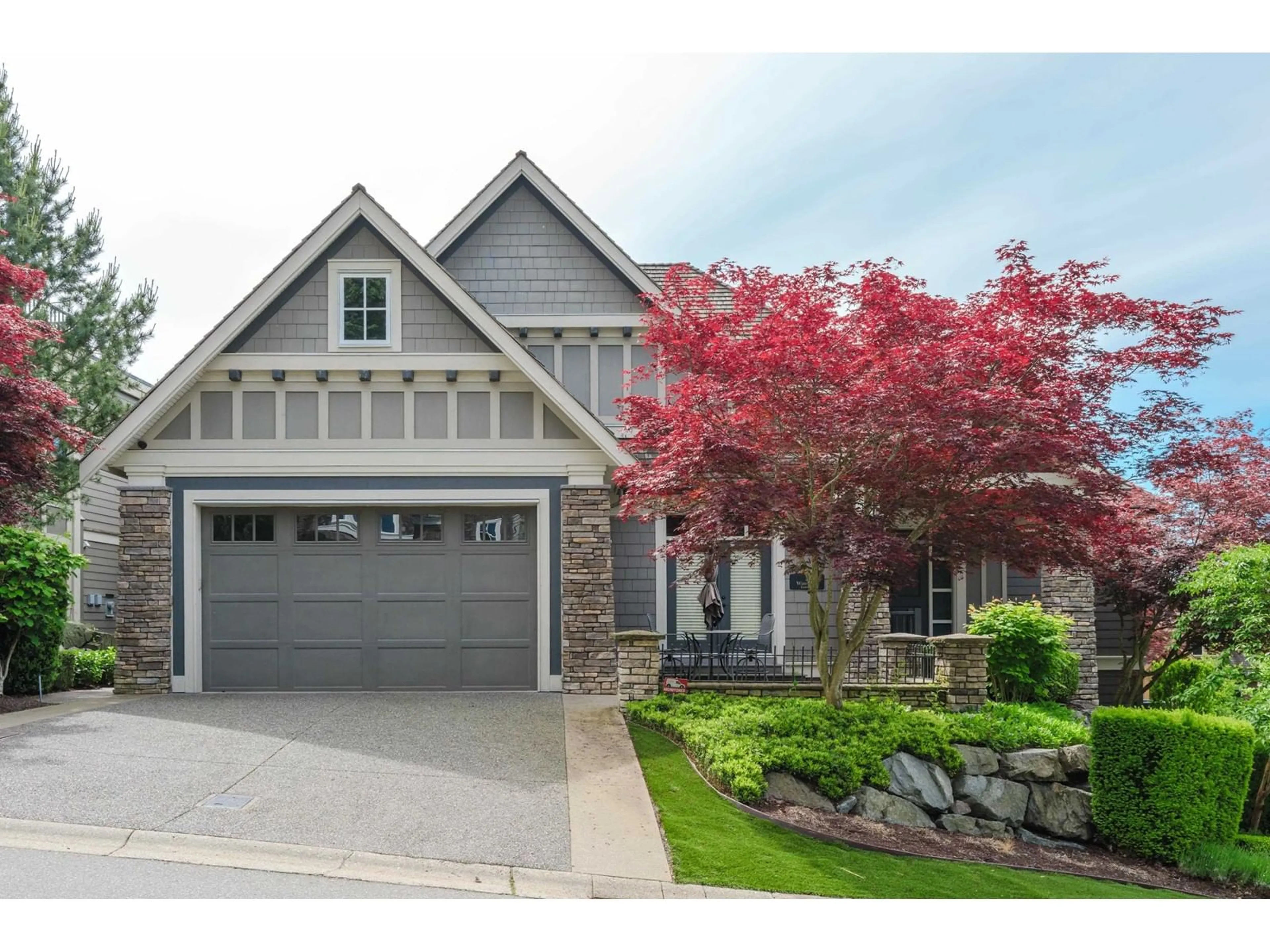 Home with vinyl exterior material, street for 1 - 35689 GOODBRAND, Abbotsford British Columbia V3G0C5