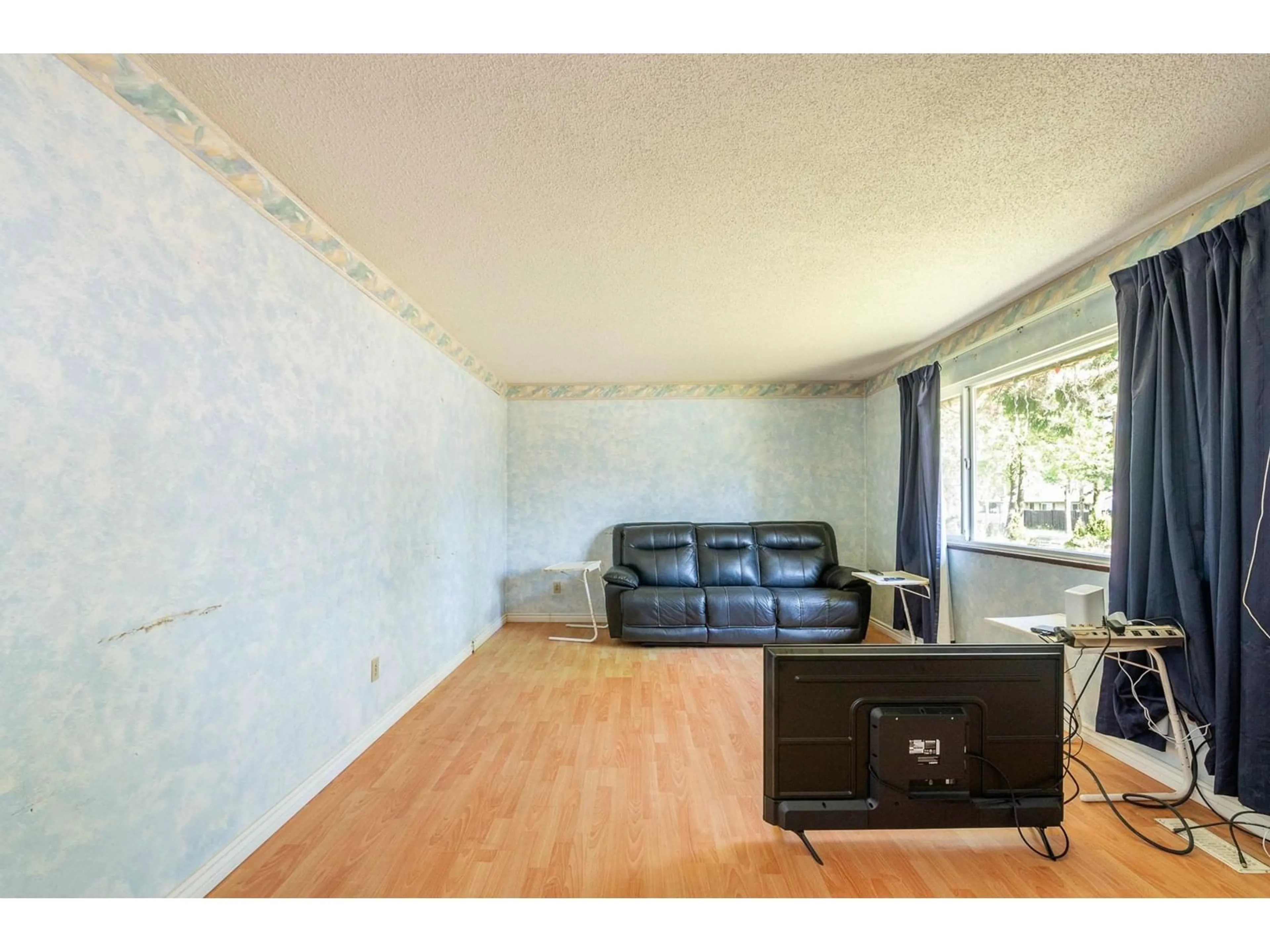 A pic of a room for 13077 72, Surrey British Columbia V3W2N3
