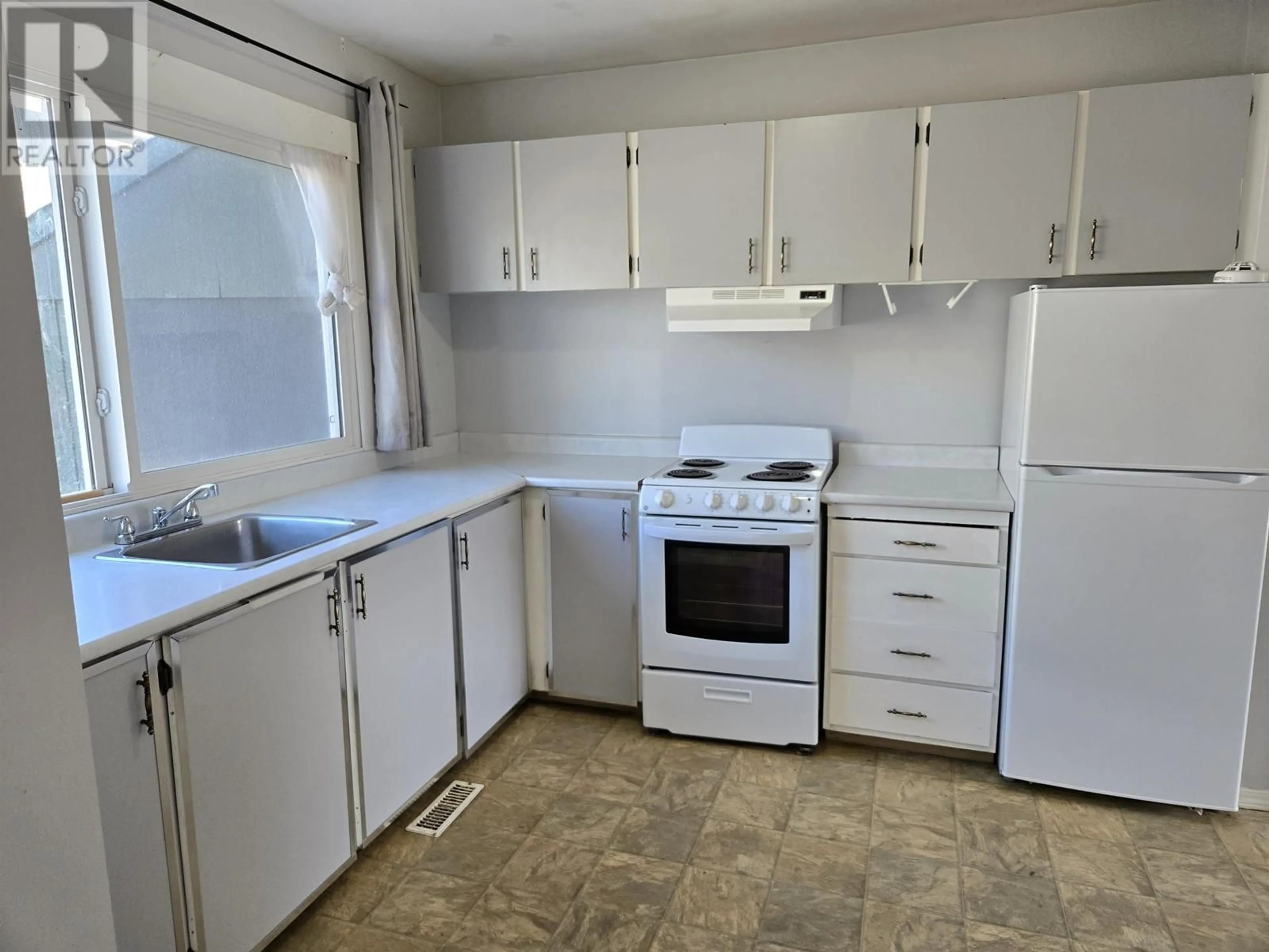 Standard kitchen, unknown for A21 - 2131 UPLAND STREET, Prince George British Columbia V2L2V8