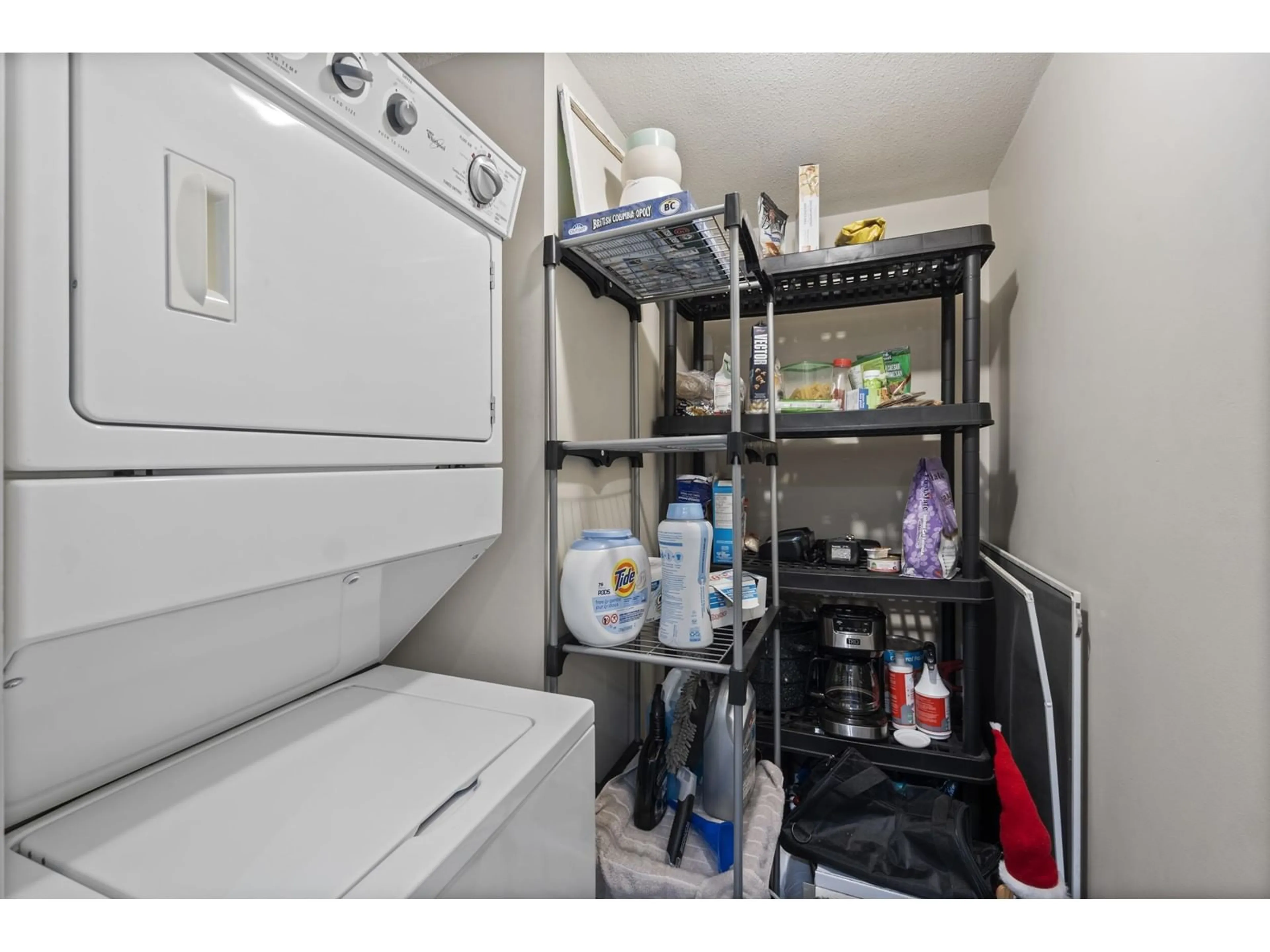 Standard kitchen, unknown for 108 - 9422 VICTOR STREET, Chilliwack British Columbia V2P0B8