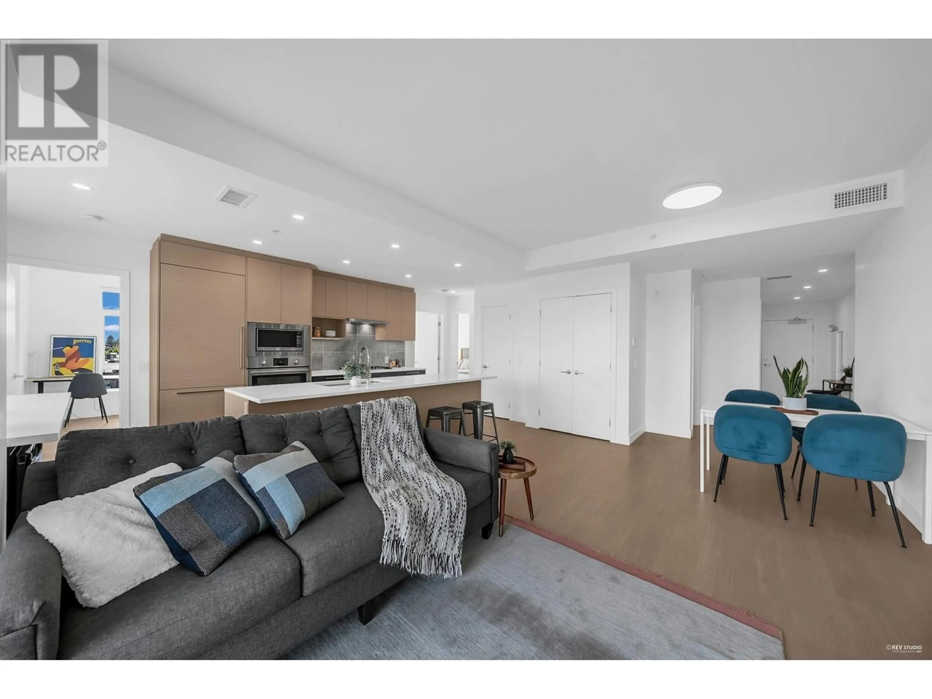 Living room with furniture, unknown for 501 - 8888 OSLER STREET, Vancouver British Columbia V6P4G2