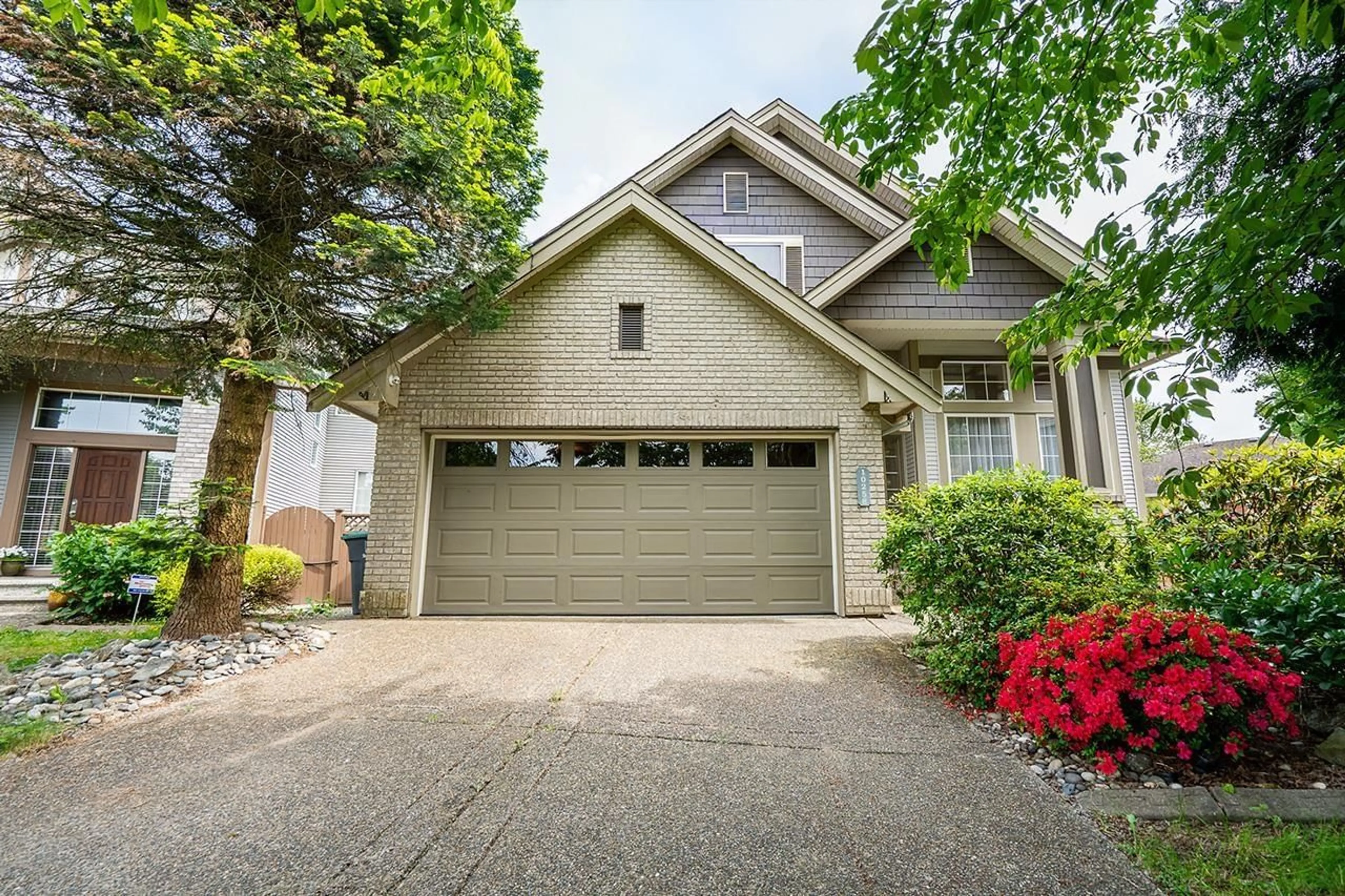 Home with vinyl exterior material, street for 10258 167A, Surrey British Columbia V4N5H2