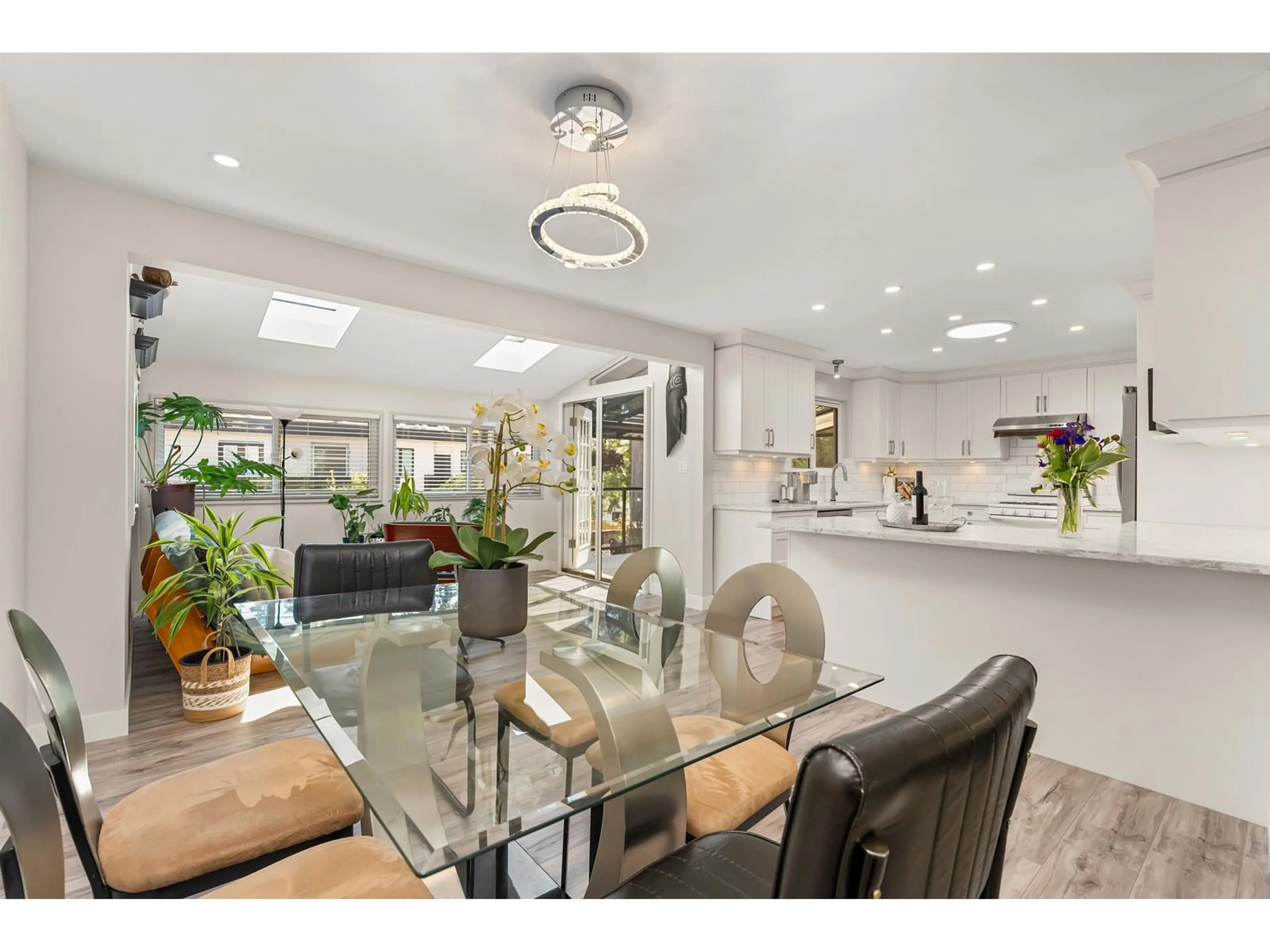 Open concept kitchen, unknown for 11654 64B, Delta British Columbia V4E2C9