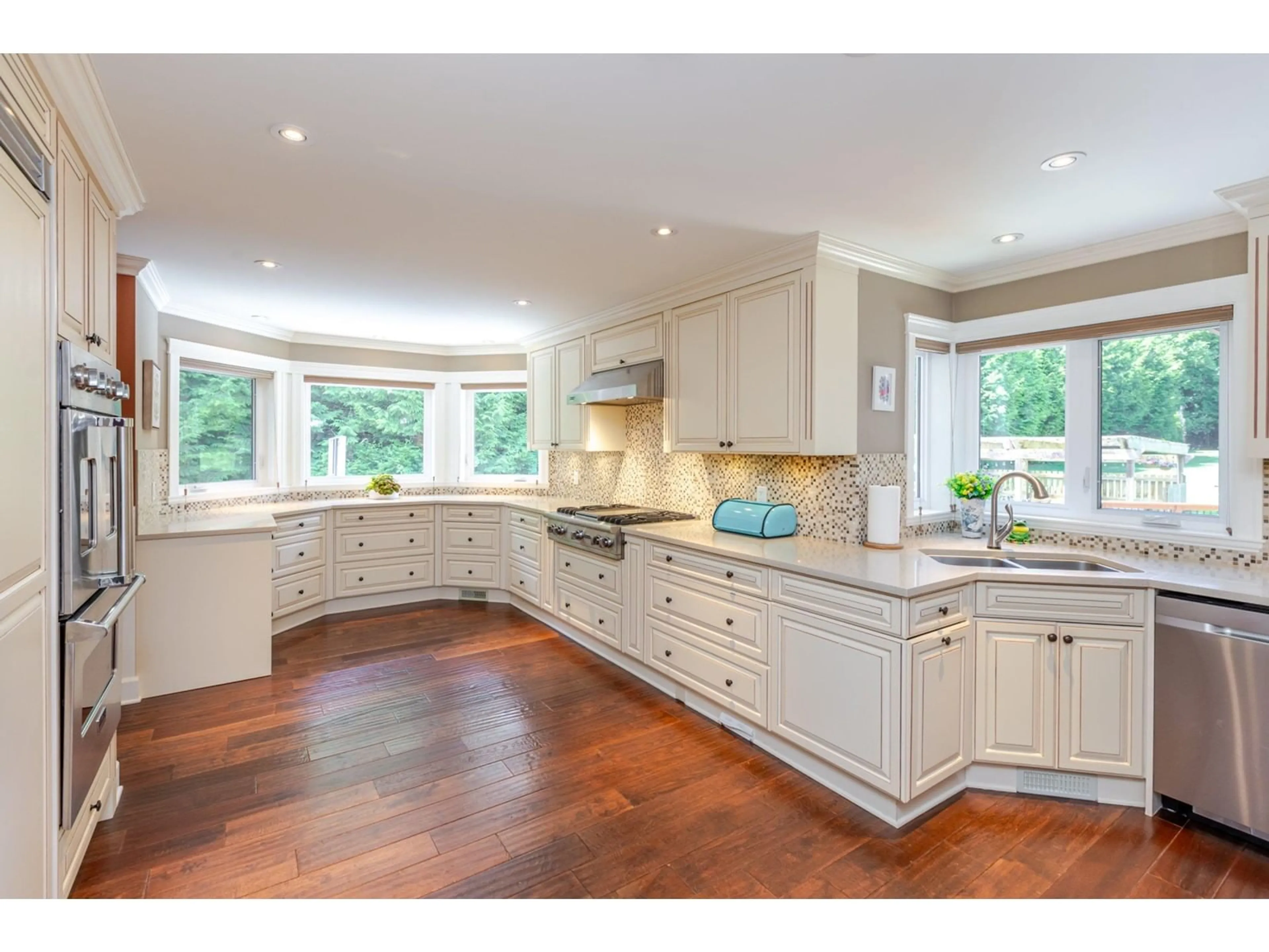 Open concept kitchen, unknown for 2073 183RD, Surrey British Columbia V3Z9W1