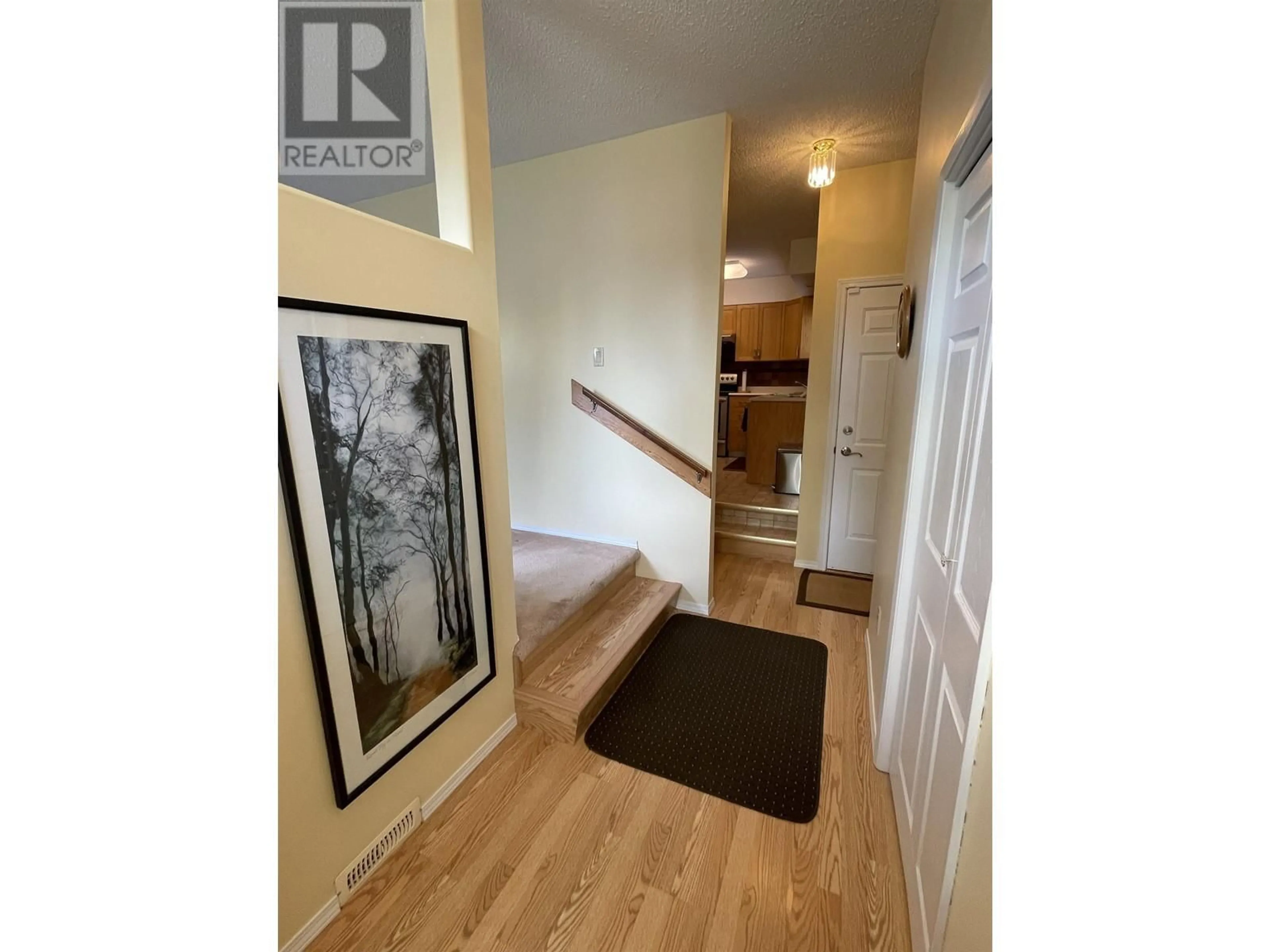 Indoor entryway for 985 LIMESTONE CRESCENT, Prince George British Columbia V2M4Z3