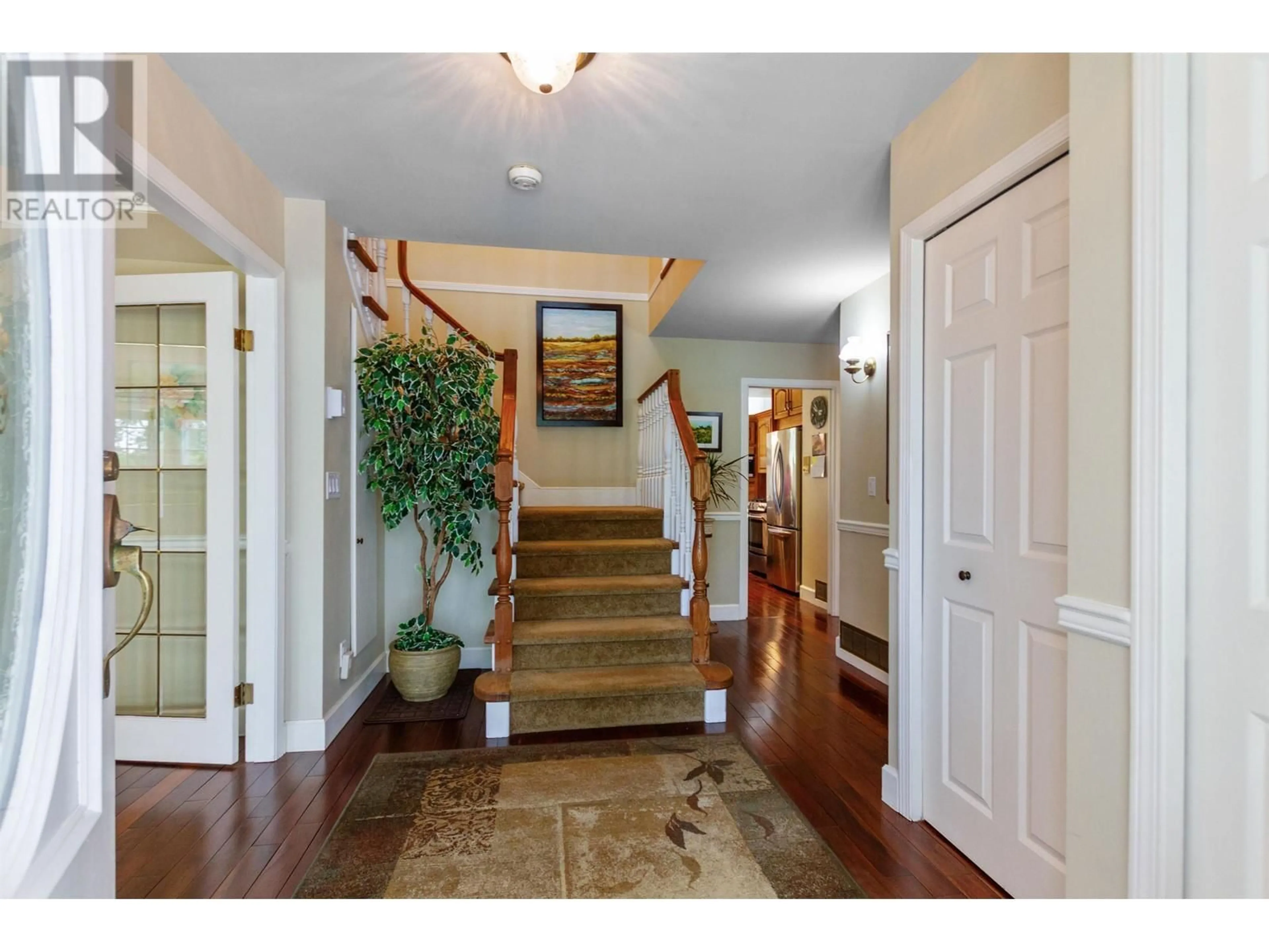 Indoor entryway for 408 RIVERVIEW CRESCENT, Coquitlam British Columbia V3C4X8