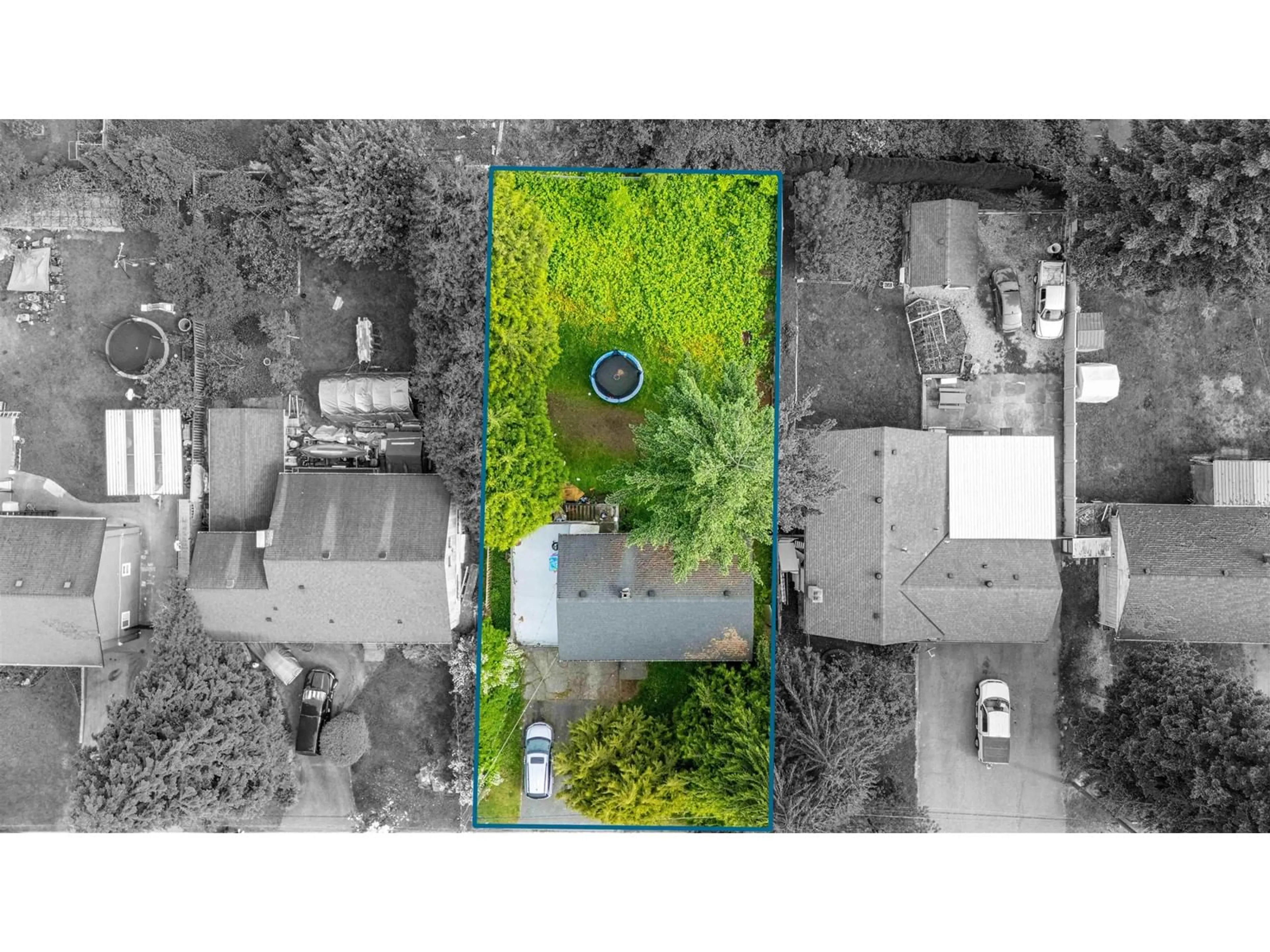 A pic from outside/outdoor area/front of a property/back of a property/a pic from drone, street for 14735 107A, Surrey British Columbia V3R1V2