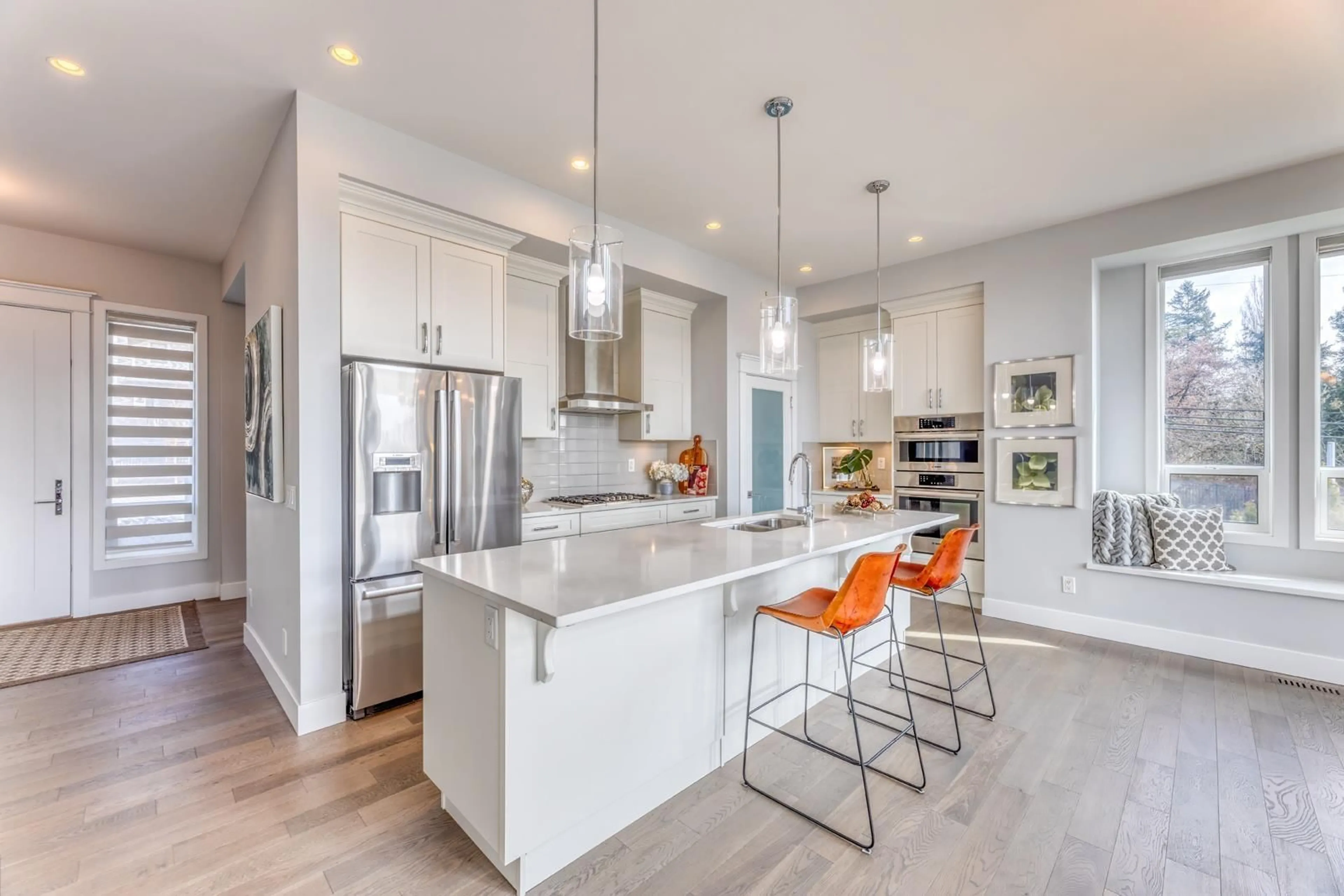 Open concept kitchen, unknown for 16790 17, Surrey British Columbia V3Z0T3