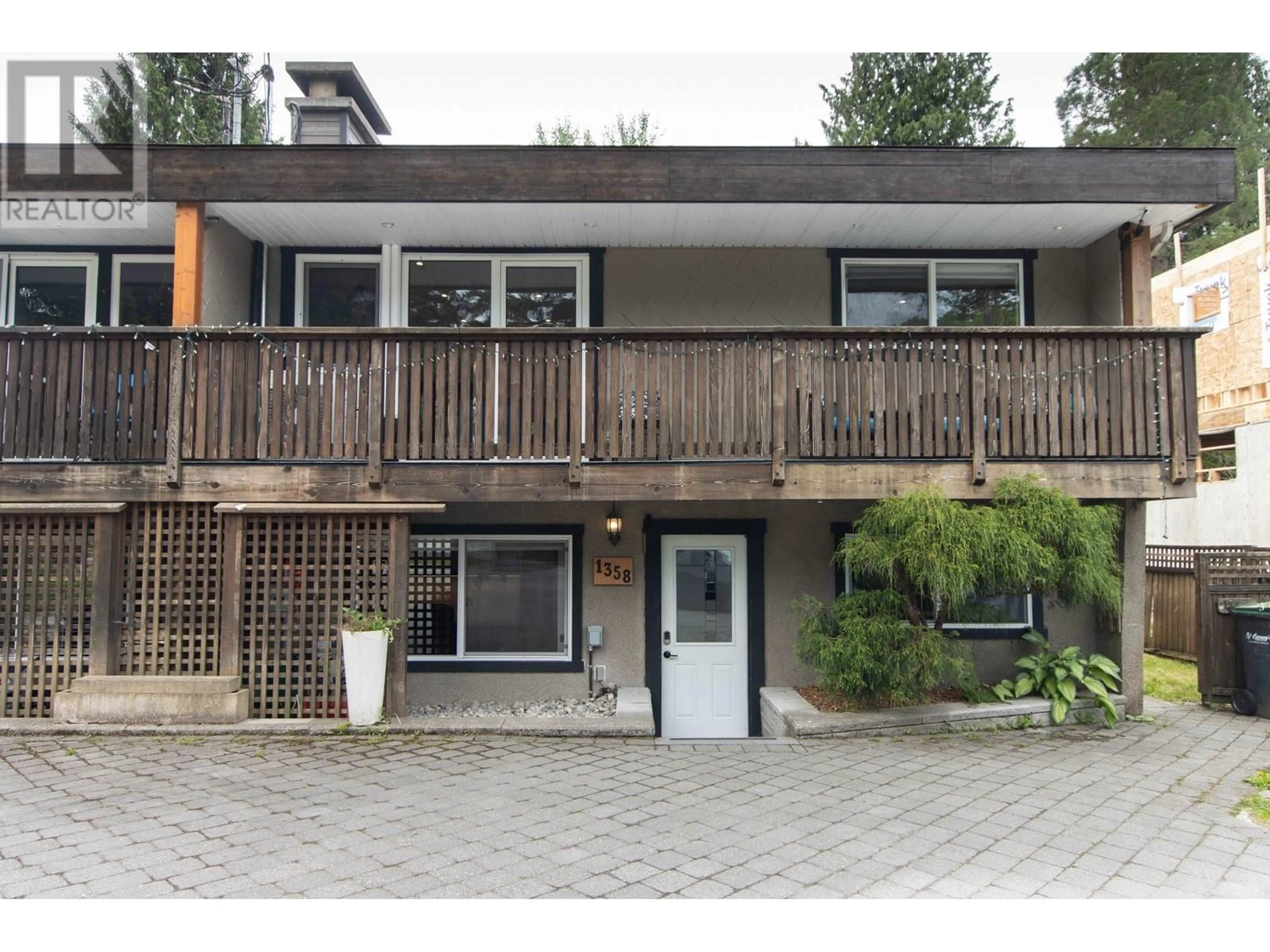 A pic from outside/outdoor area/front of a property/back of a property/a pic from drone, unknown for 1358 JUDD ROAD, Squamish British Columbia V0N1H0