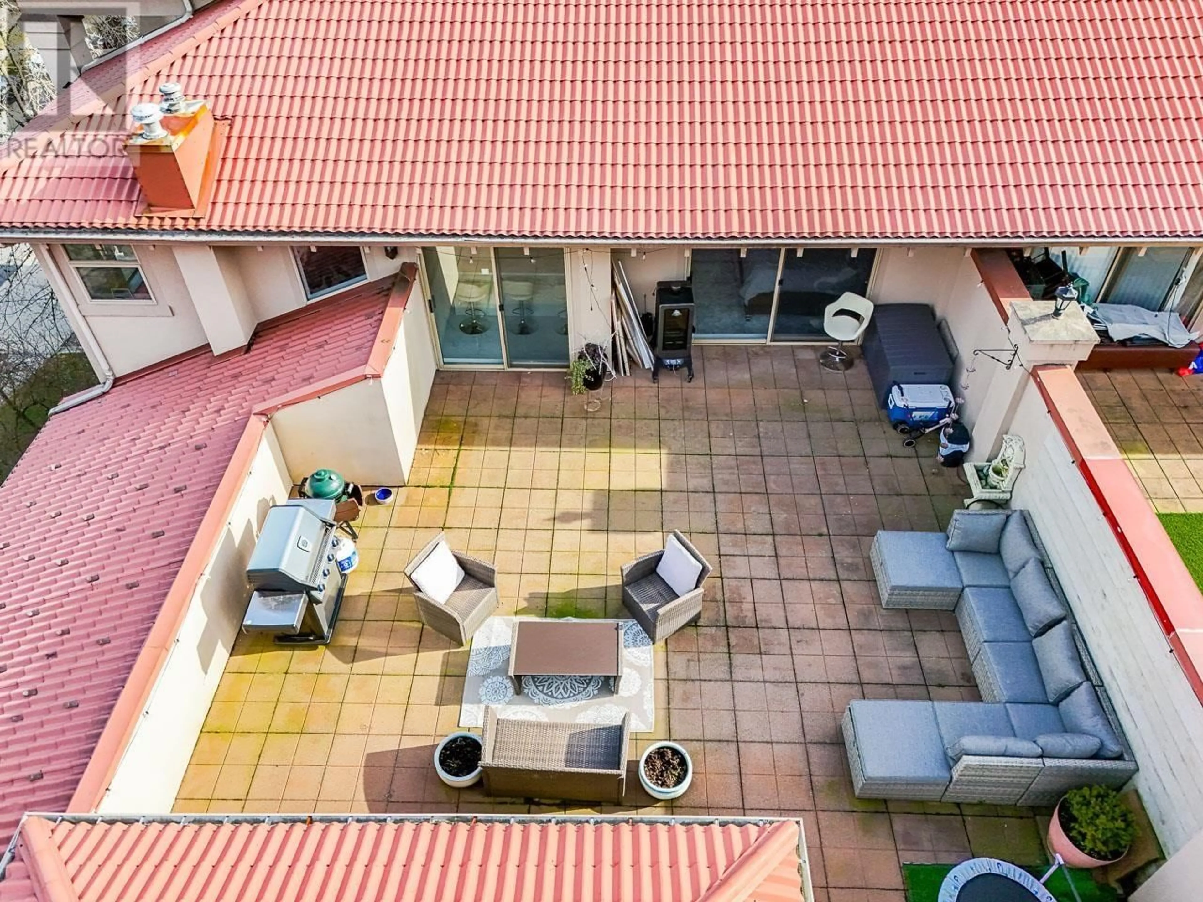 A pic from outside/outdoor area/front of a property/back of a property/a pic from drone, city buildings view from balcony for 408 - 3176 PLATEAU BOULEVARD, Coquitlam British Columbia V3E3J2