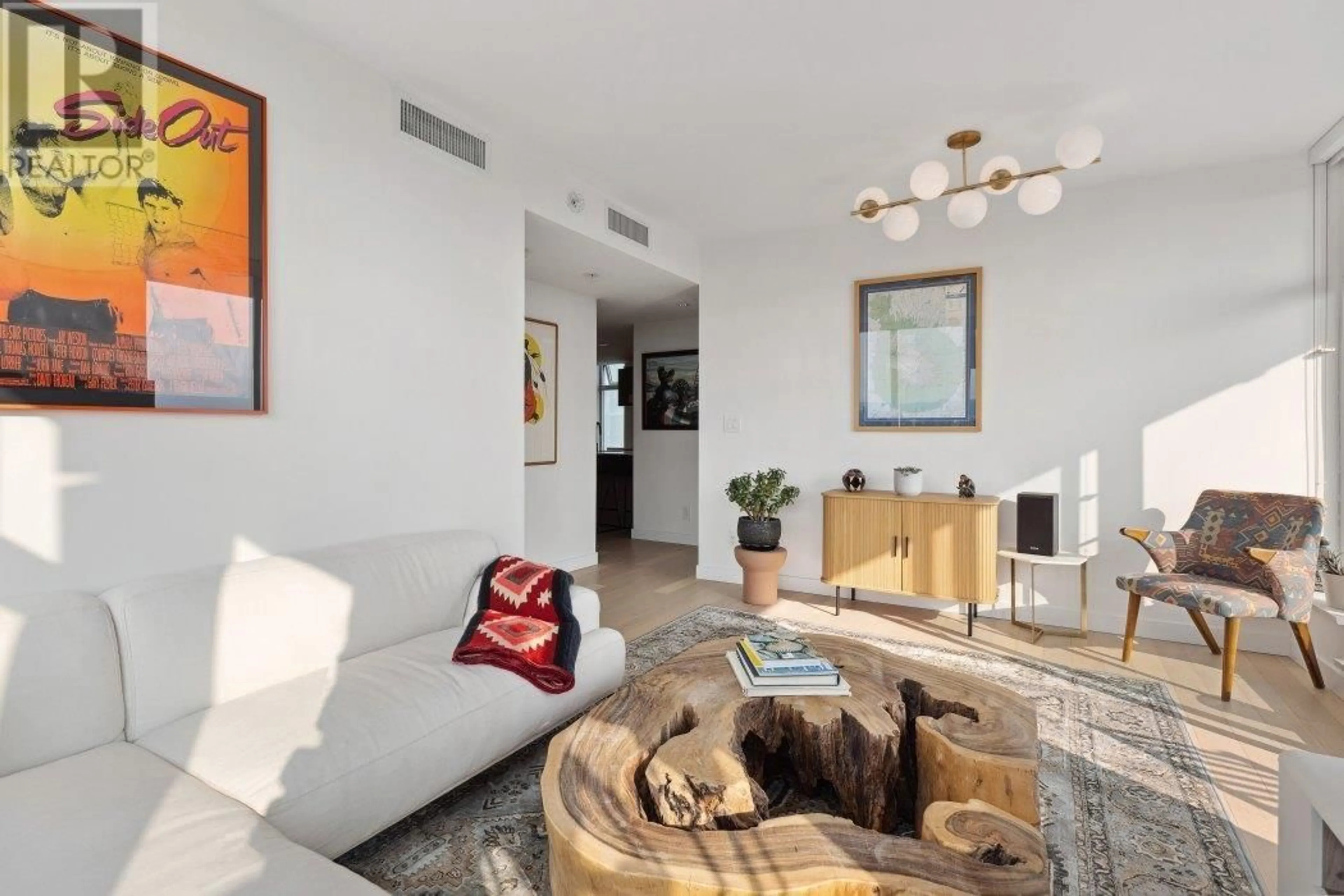 Living room with furniture, unknown for 1602 - 4638 GLADSTONE STREET, Vancouver British Columbia V5N0G5