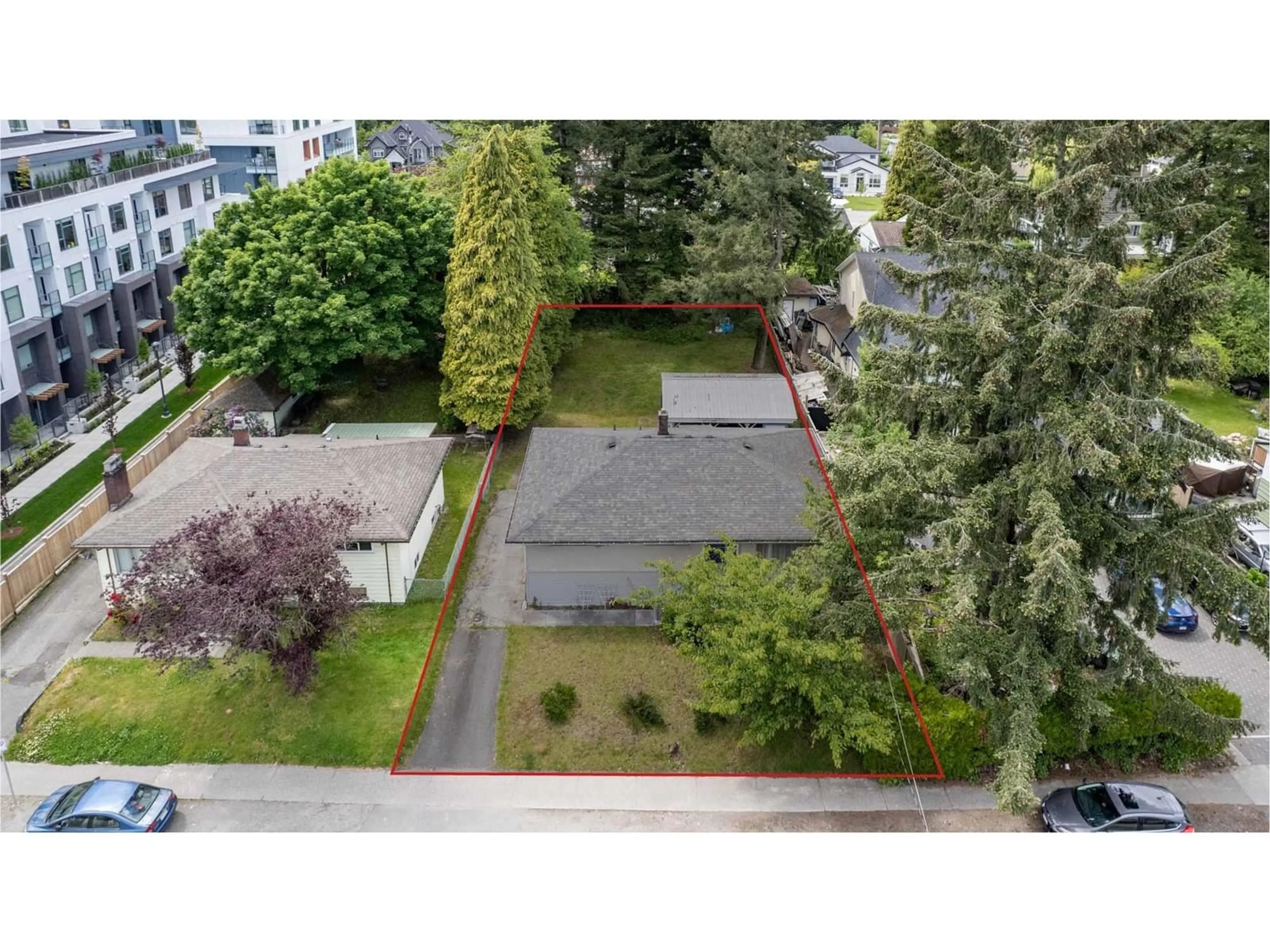 A pic from outside/outdoor area/front of a property/back of a property/a pic from drone, city buildings view from balcony for 10857 140, Surrey British Columbia V3R3G3