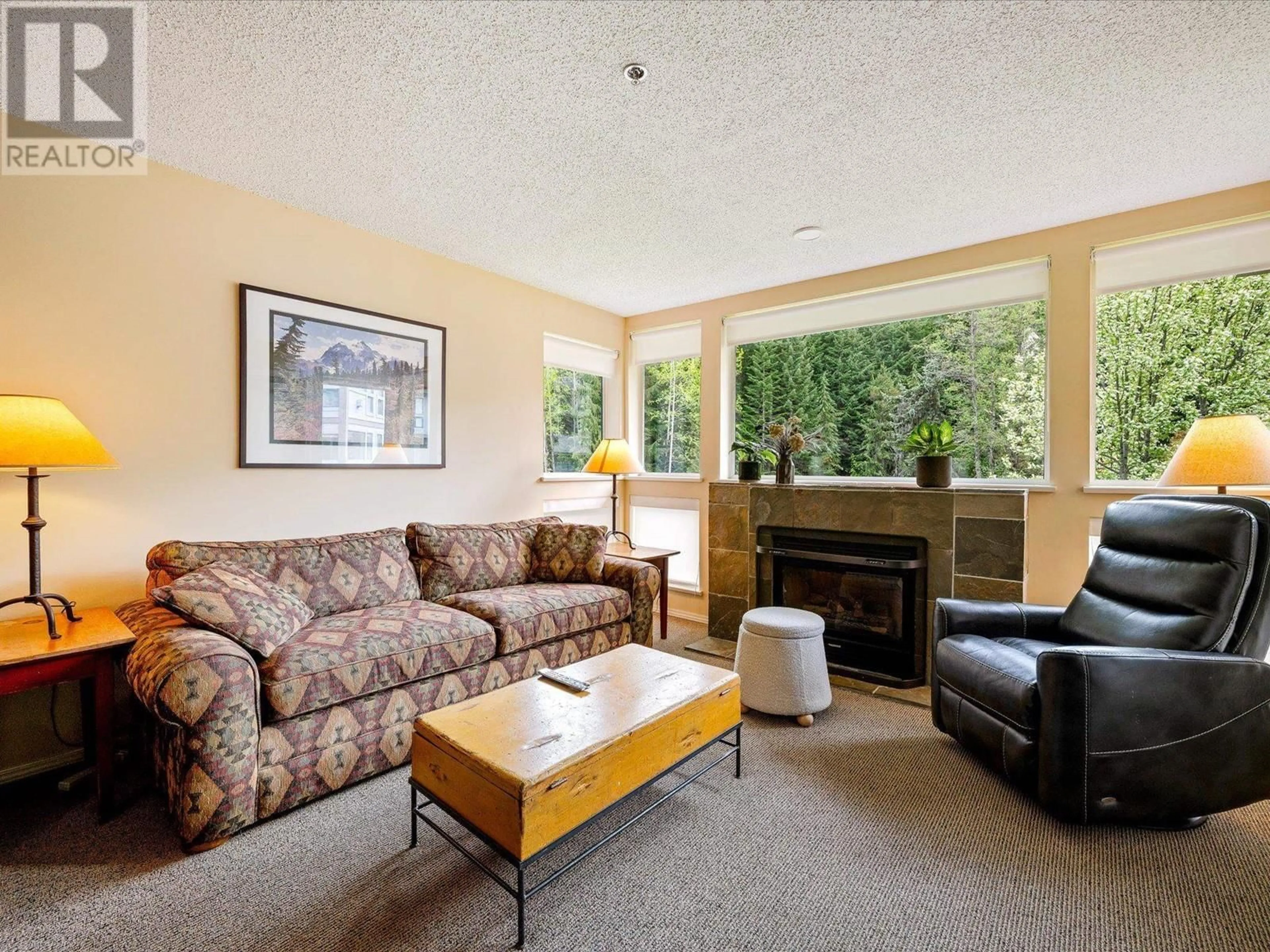 Living room with furniture, unknown for 303/304 - 4905 SPEARHEAD PLACE, Whistler British Columbia V8E1E8