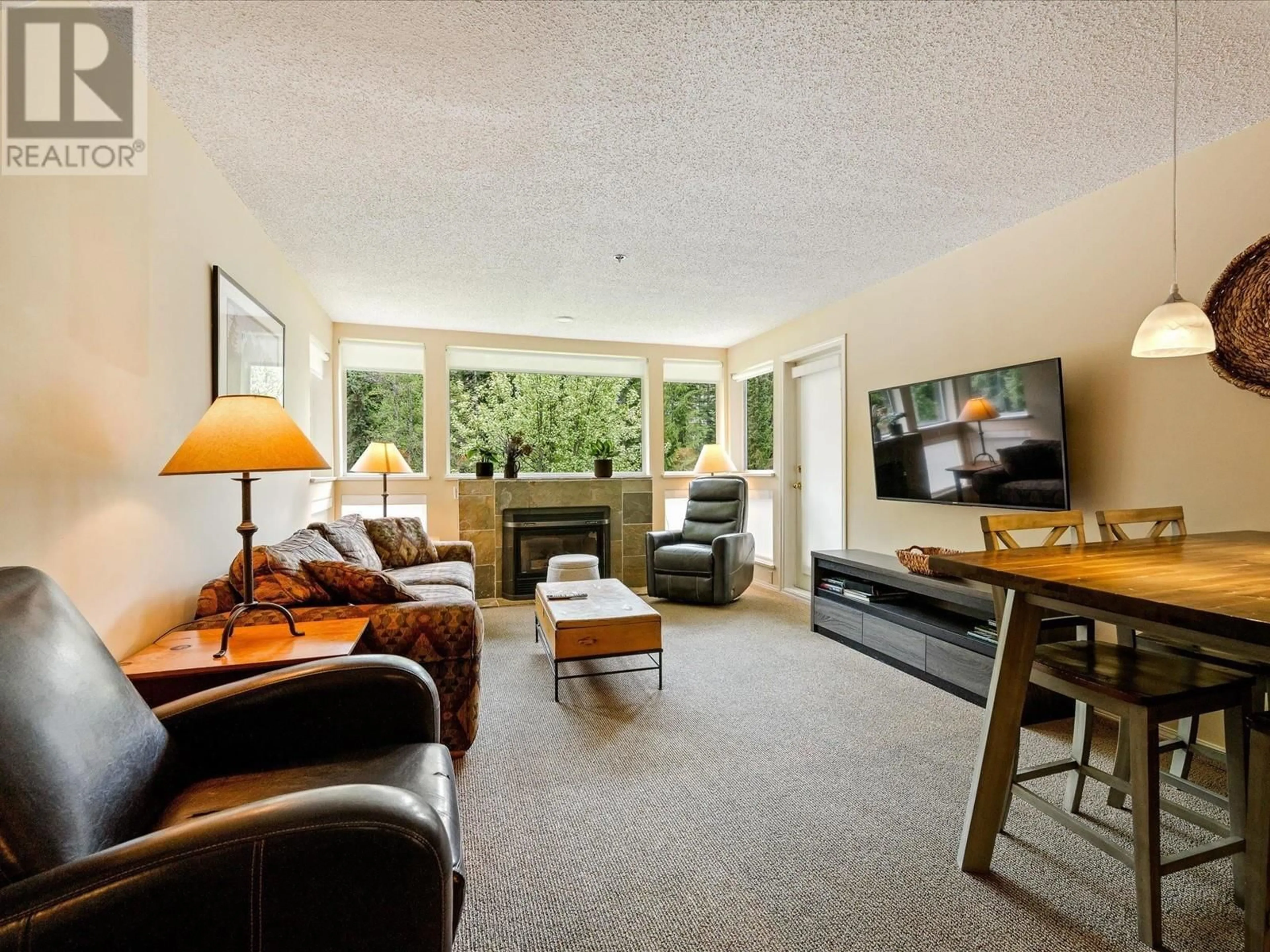 Living room with furniture, unknown for 303/304 - 4905 SPEARHEAD PLACE, Whistler British Columbia V8E1E8