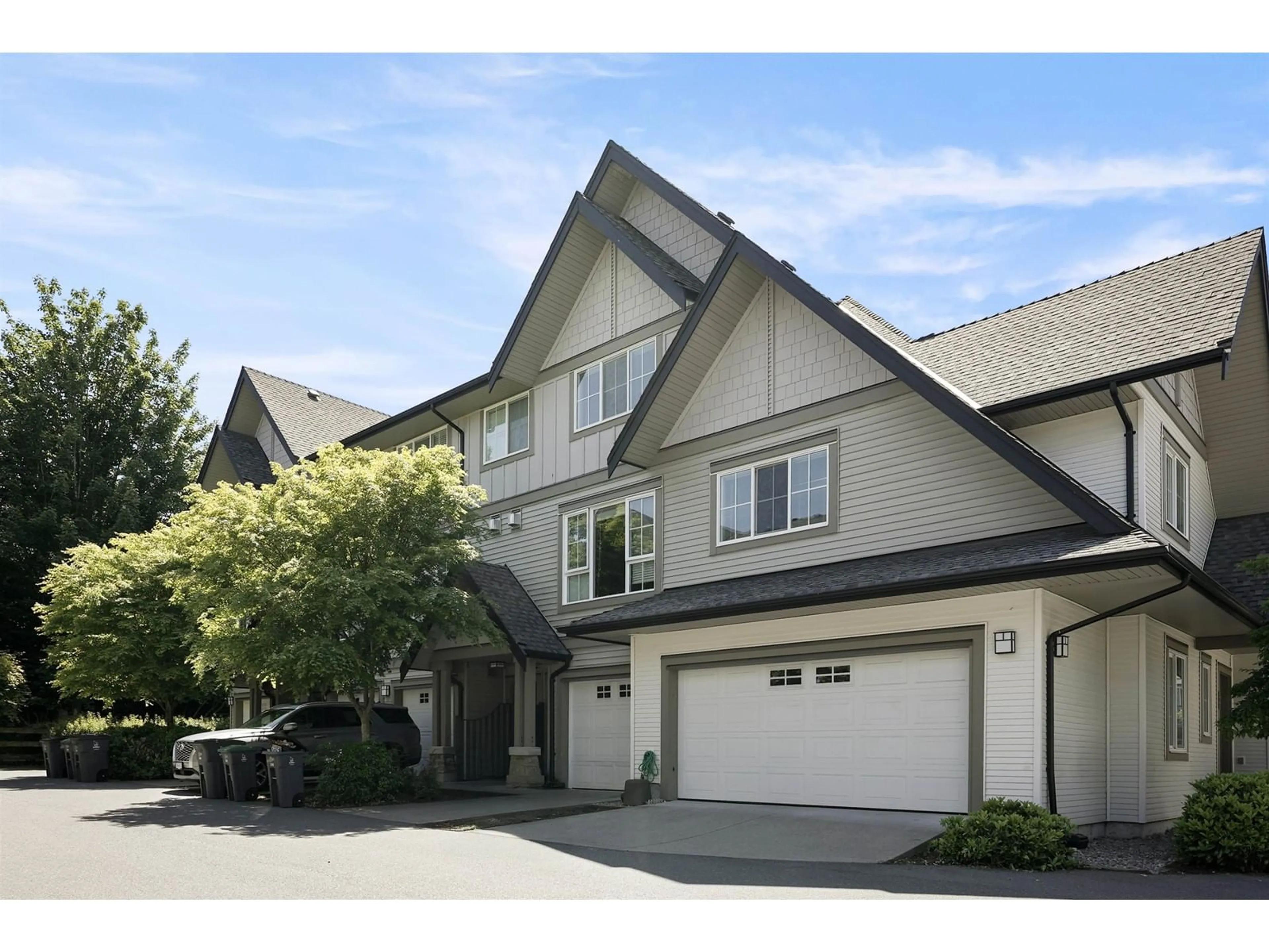 Unknown for 204 - 2501 161A, Surrey British Columbia V3S7Y6