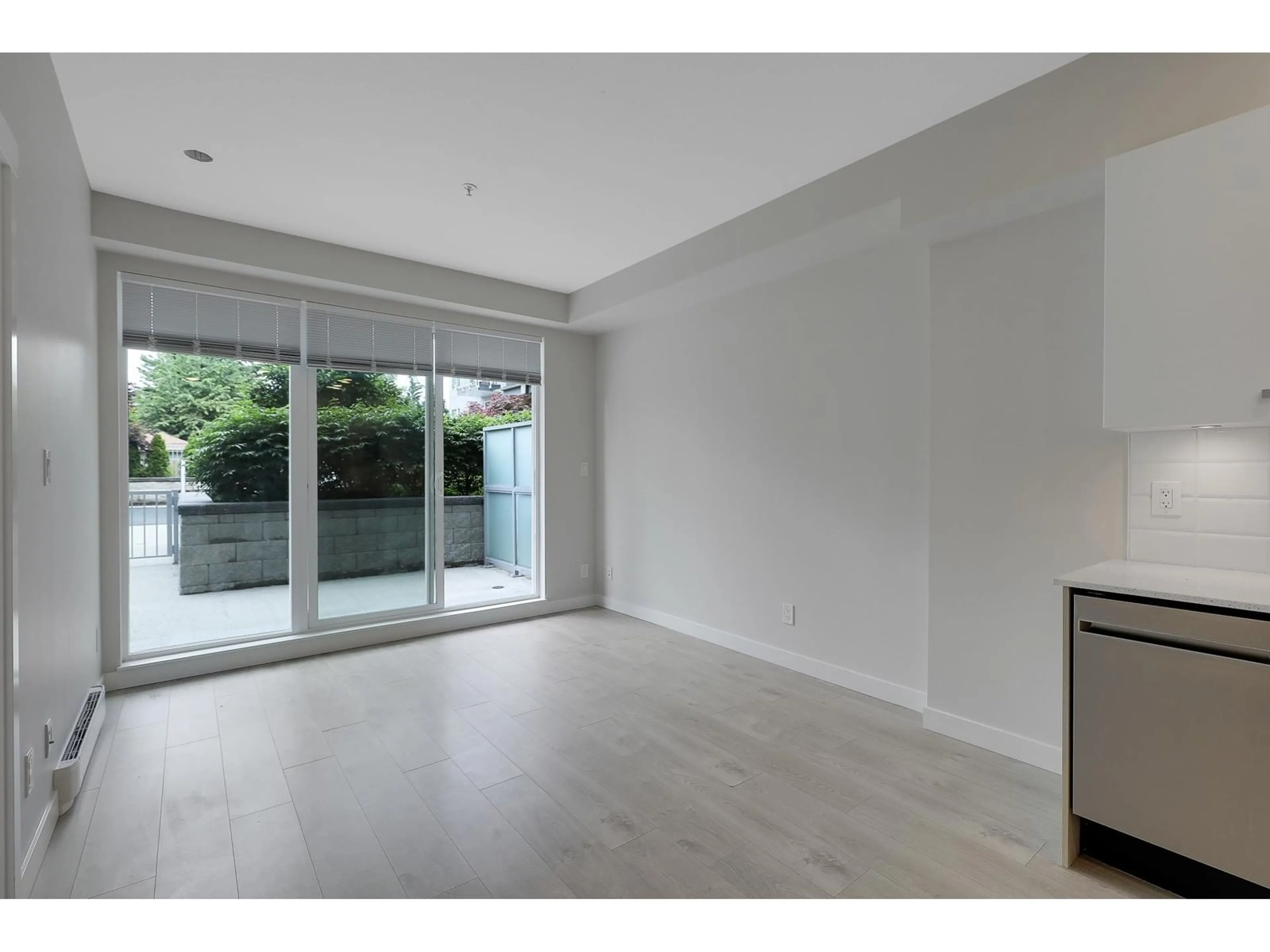 A pic of a room for 114 - 10838 WHALLEY, Surrey British Columbia V3R0G8
