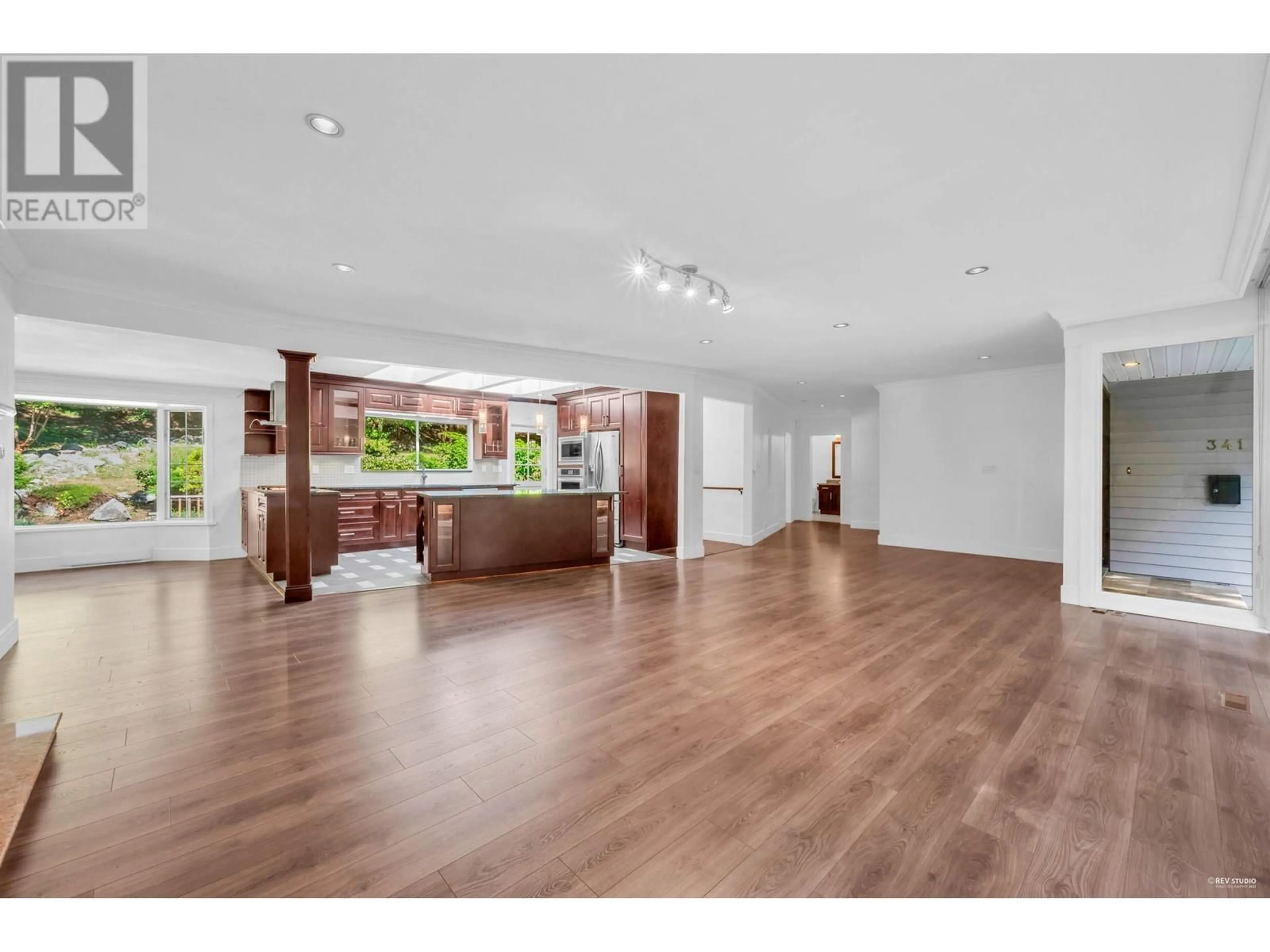 Unknown for 341 RABBIT LANE, West Vancouver British Columbia V7S1J1
