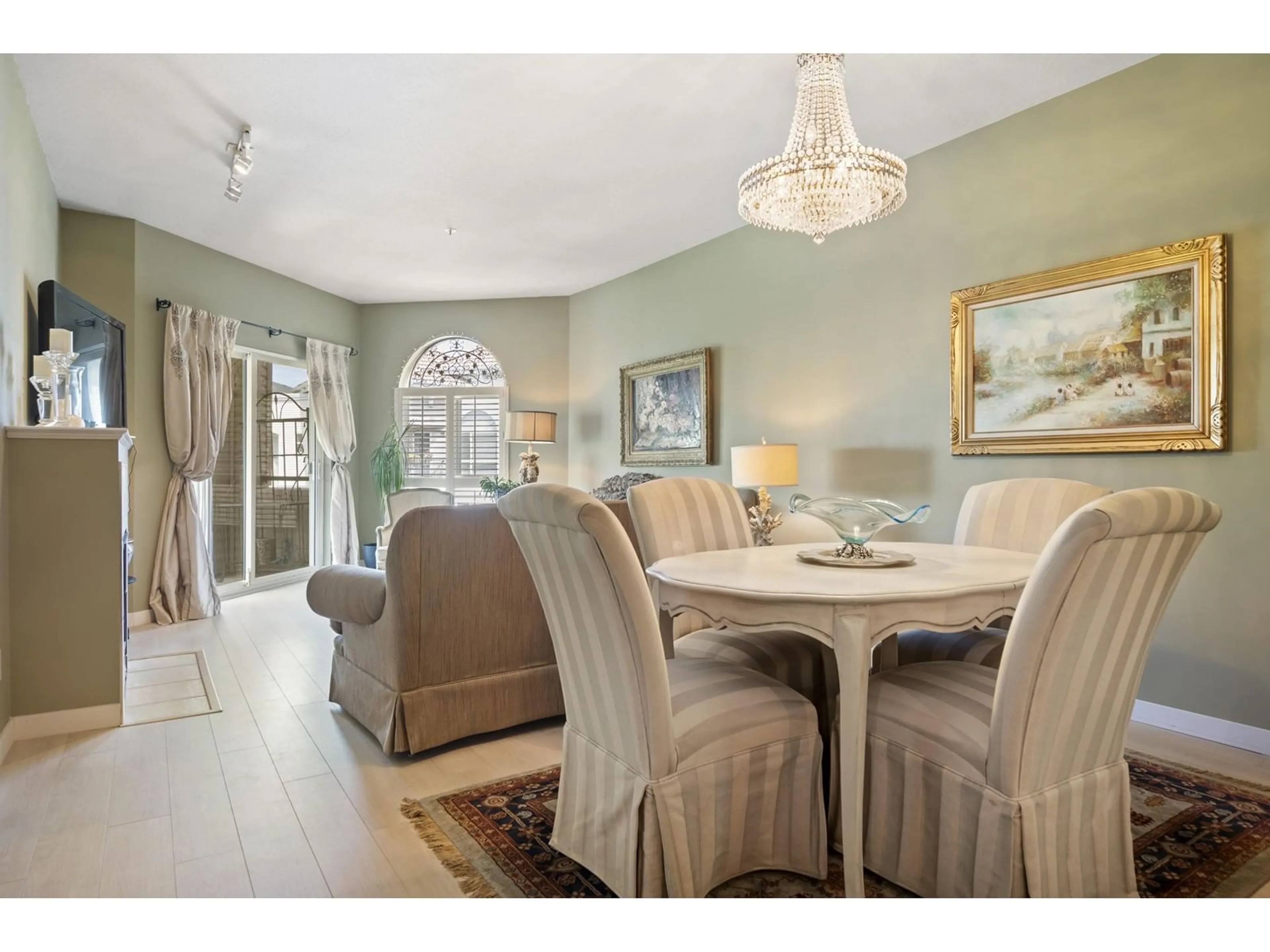 Dining room, ceramic/tile floor for 408 - 3176 GLADWIN, Abbotsford British Columbia V2T6R7