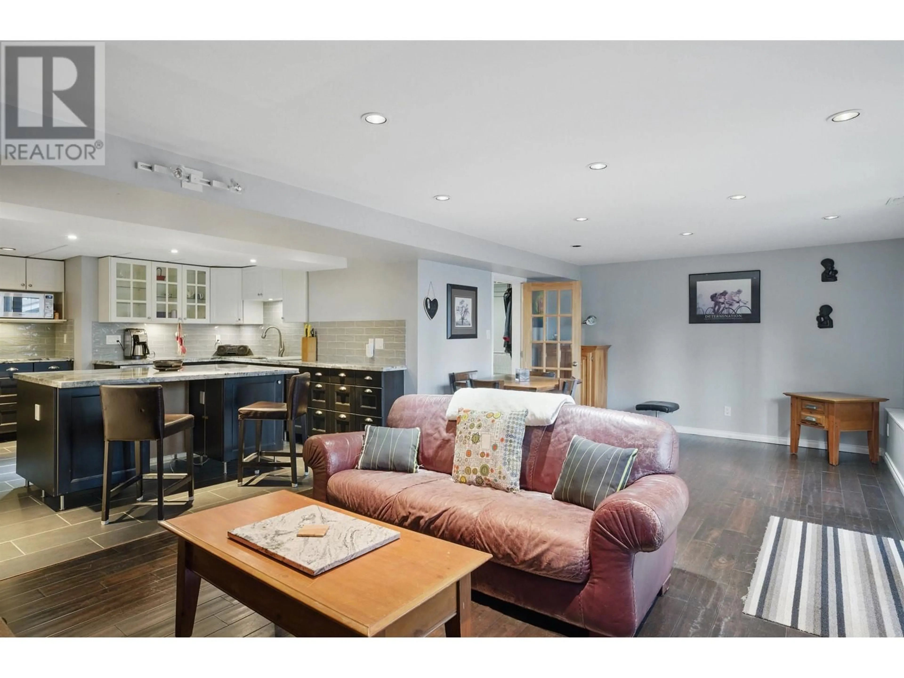 Living room with furniture, wood/laminate floor for 479 29TH STREET, North Vancouver British Columbia V7N1E2