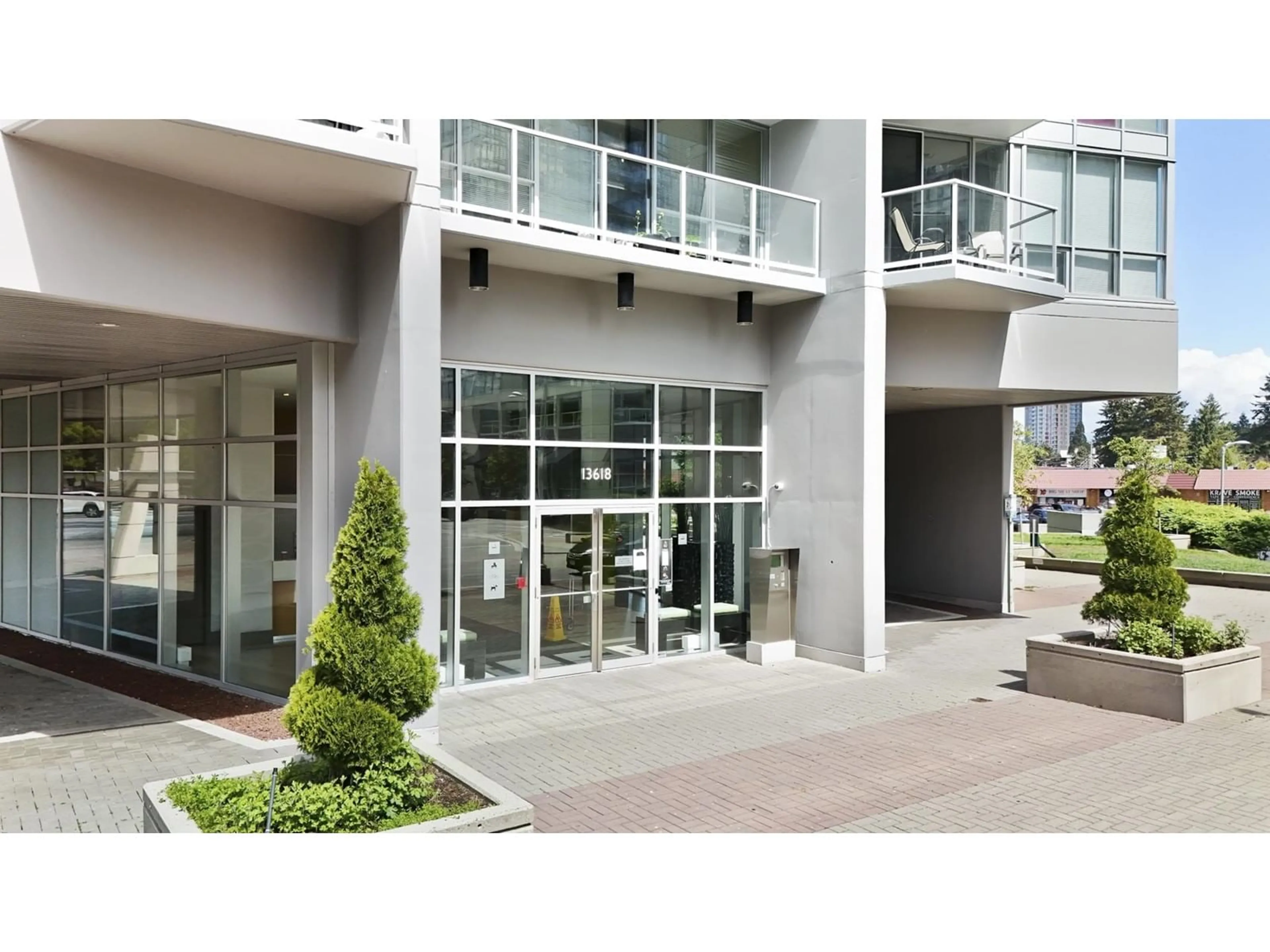 Indoor foyer for 501 - 13618 100, Surrey British Columbia V3T0A8