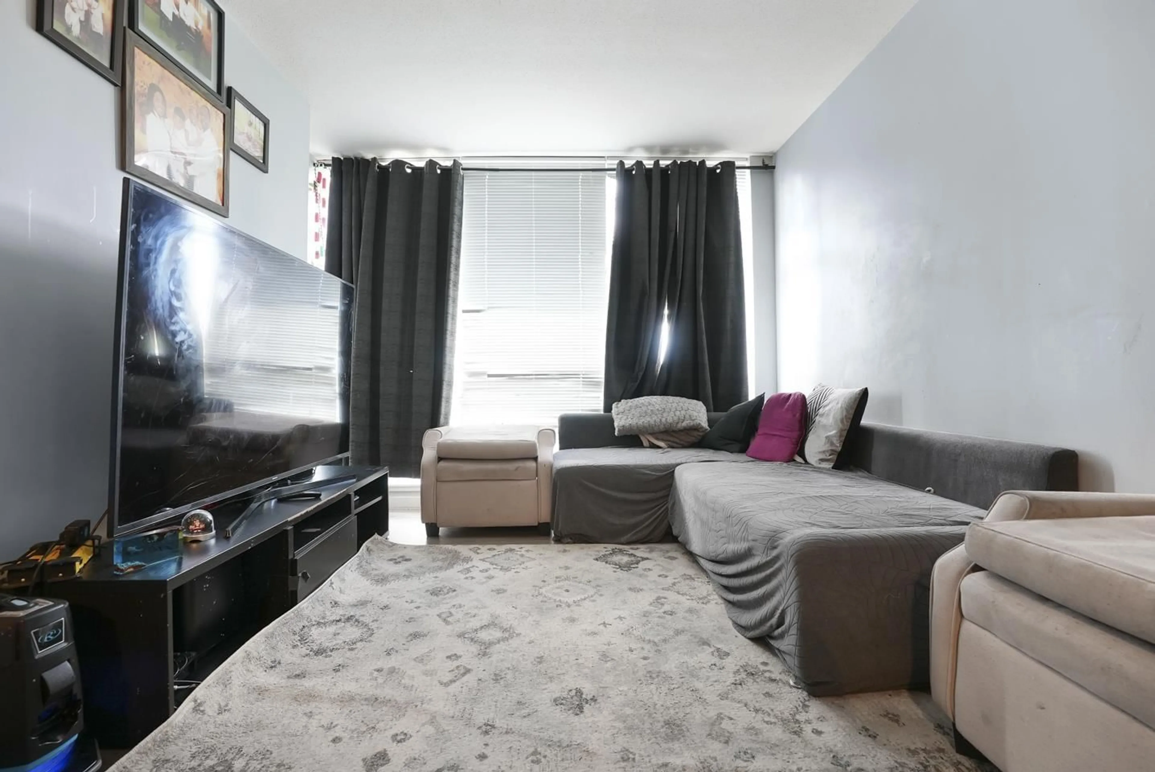 Living room with furniture, unknown for 501 - 13618 100, Surrey British Columbia V3T0A8
