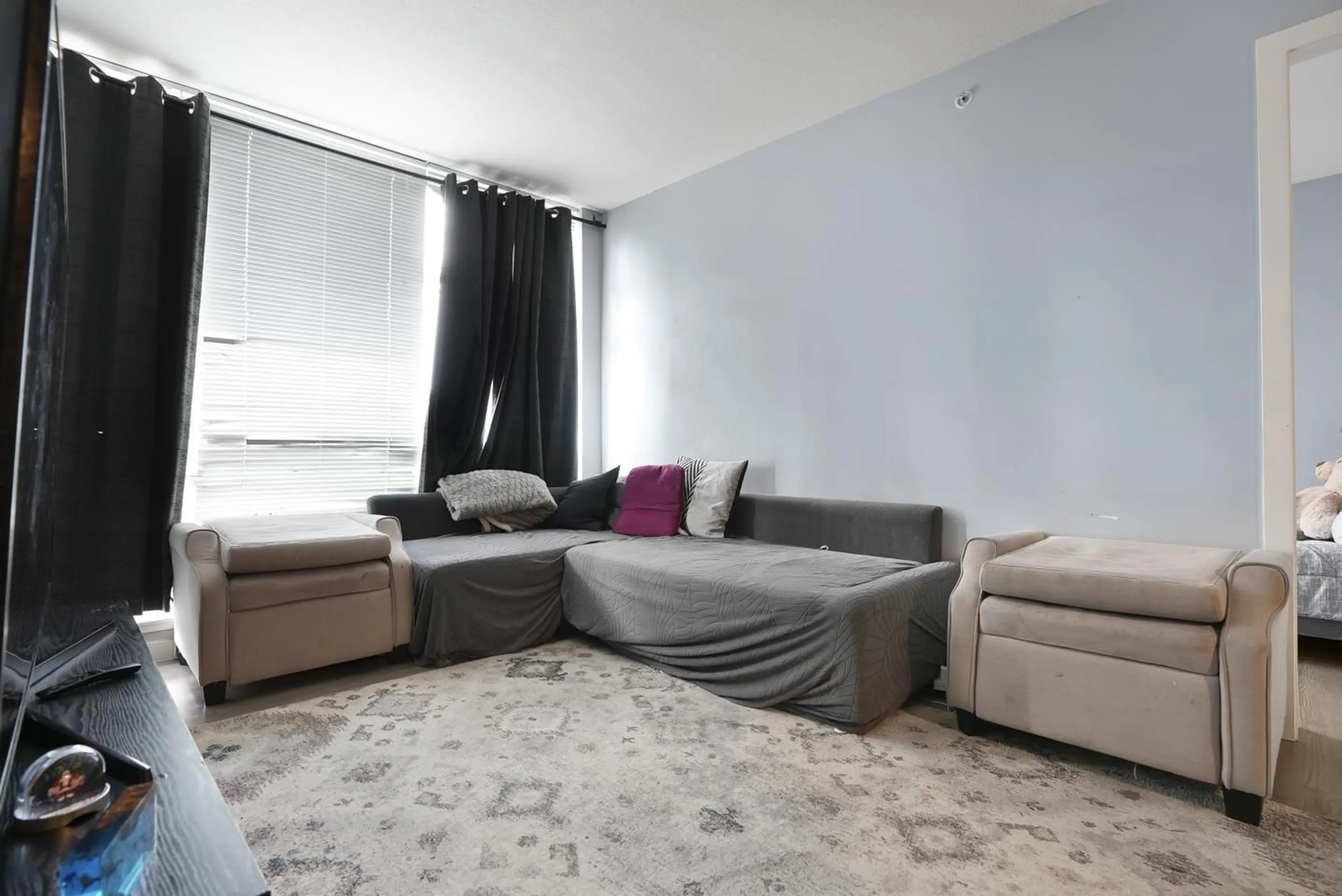Living room with furniture, unknown for 501 - 13618 100, Surrey British Columbia V3T0A8