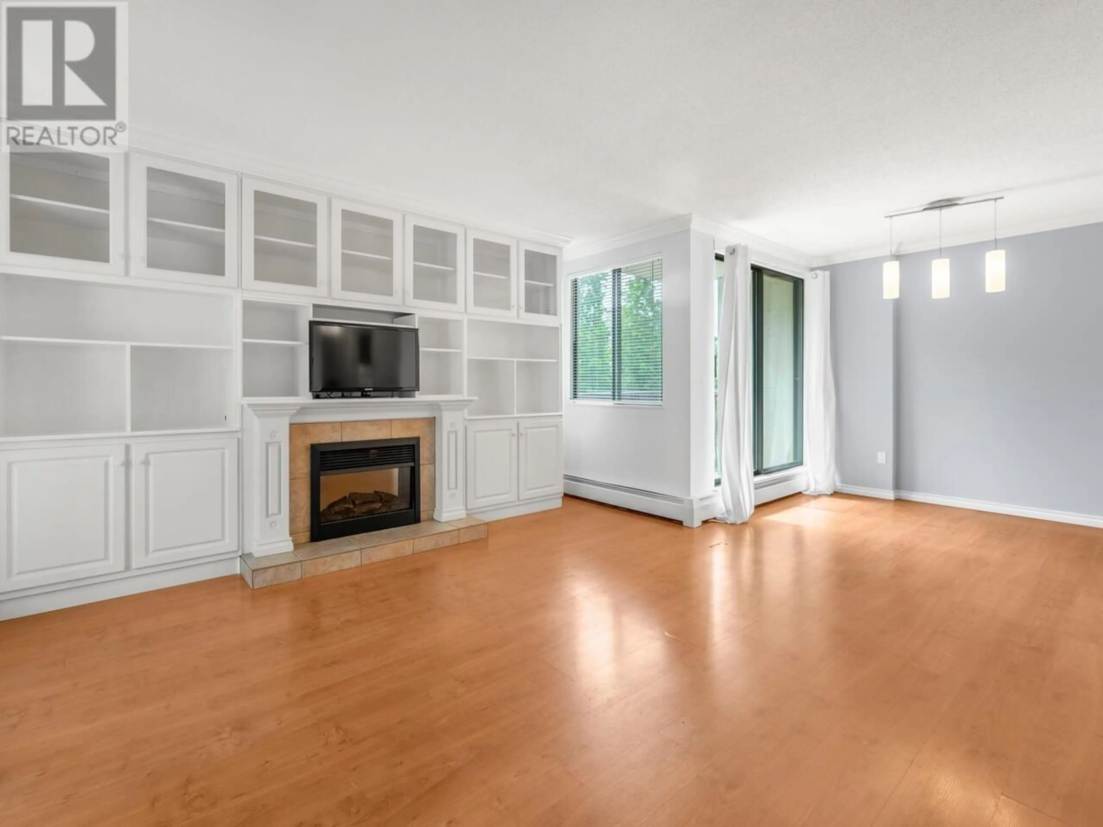 Unknown for 201 - 701 VICTORIA PARK, North Vancouver British Columbia V7M2L2