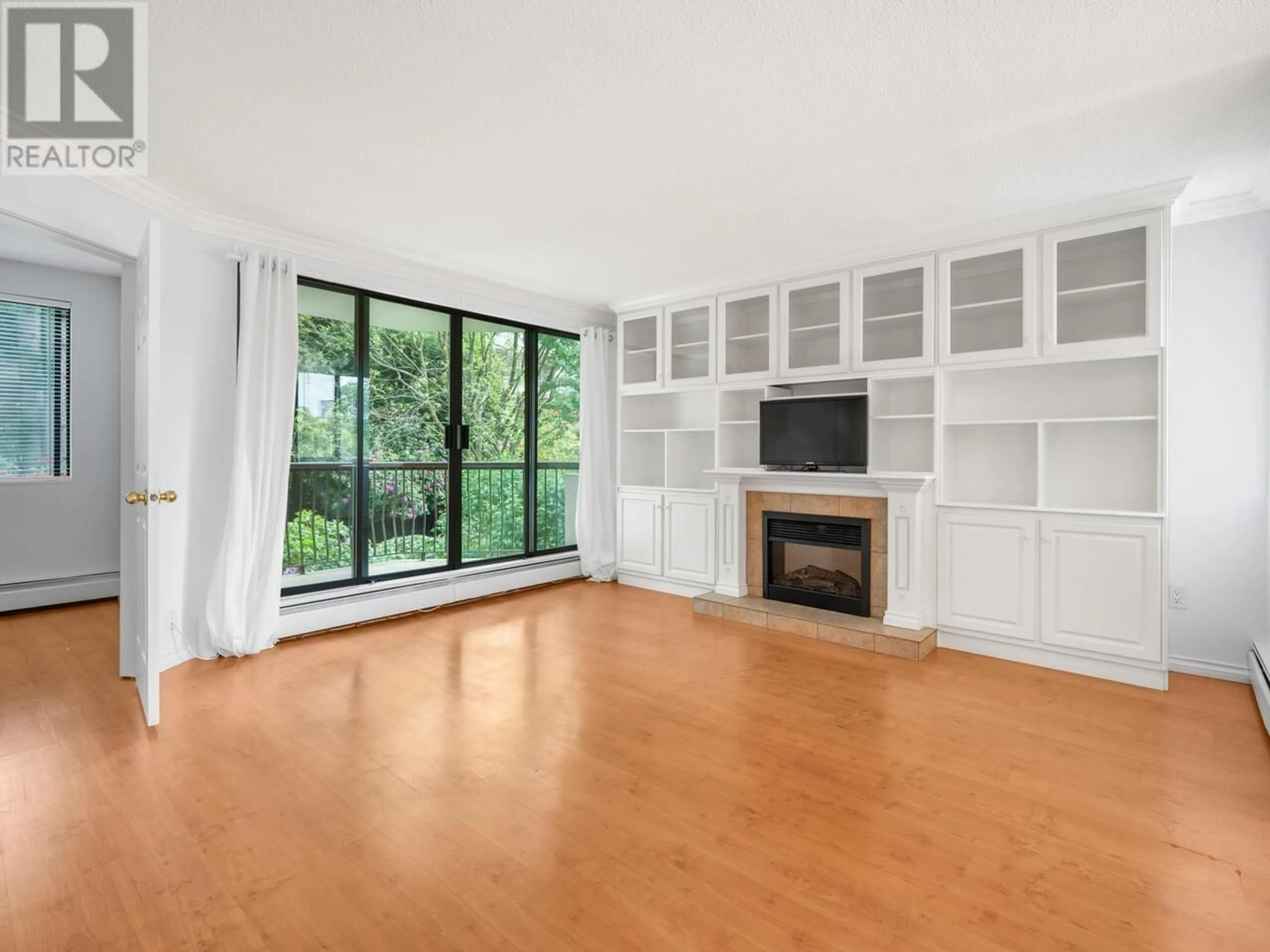 A pic of a room for 201 - 701 VICTORIA PARK, North Vancouver British Columbia V7M2L2