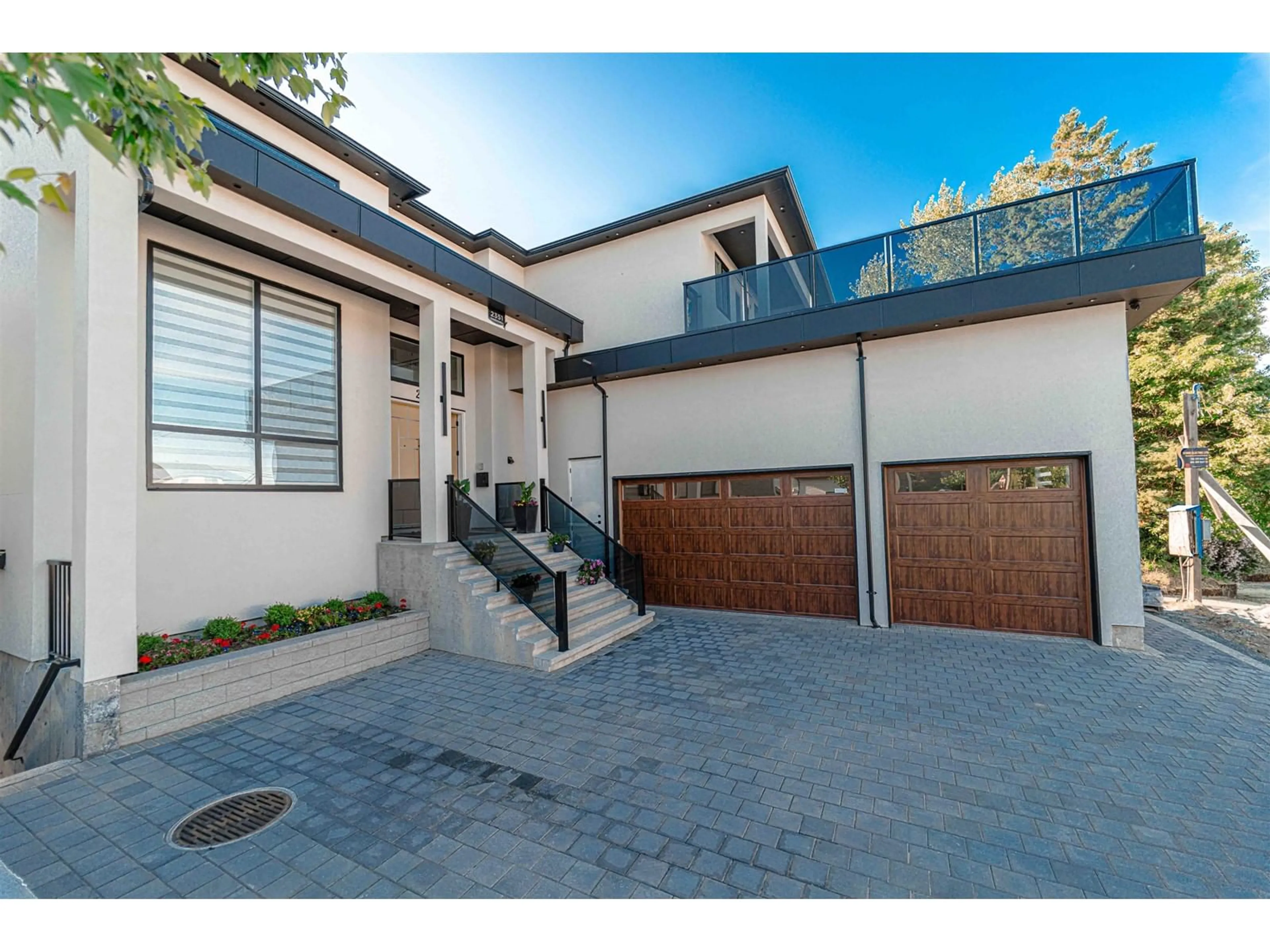 Home with brick exterior material, street for 2351 LOBBAN, Abbotsford British Columbia V2S3W2