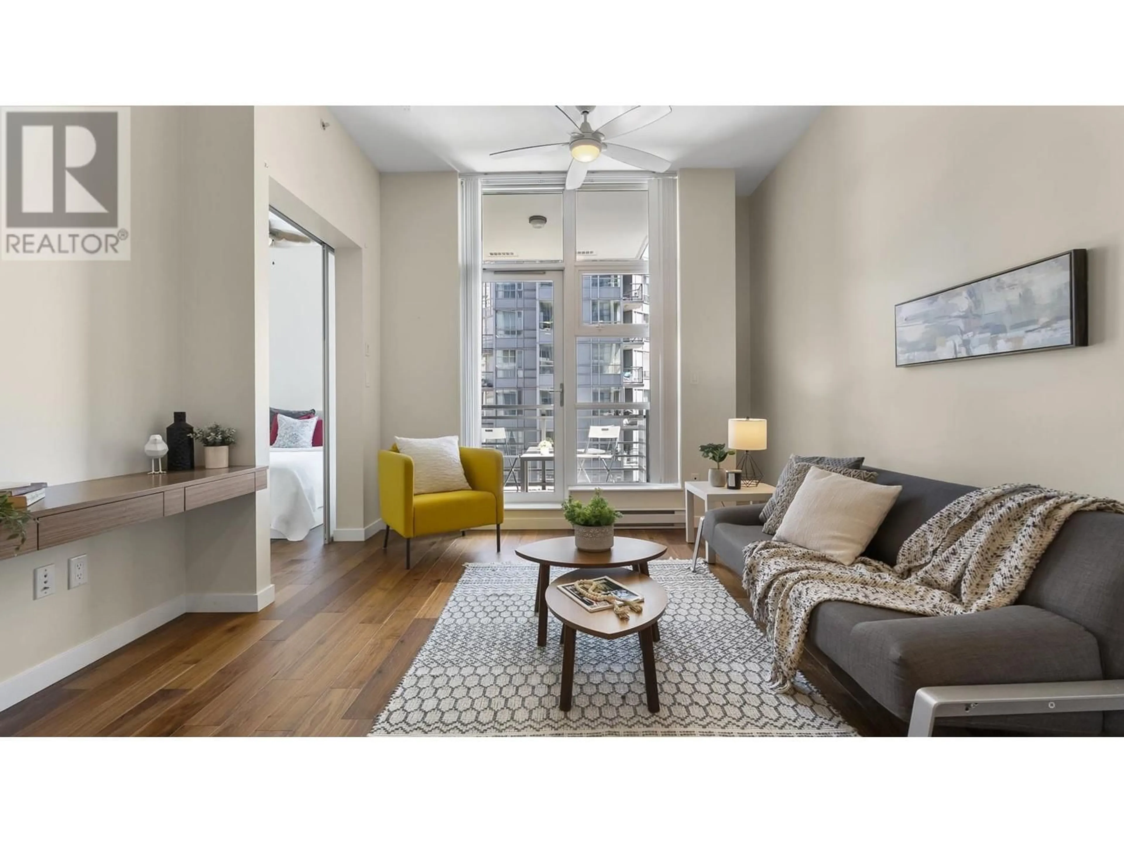 Living room with furniture, unknown for 705 - 1205 HOWE STREET, Vancouver British Columbia V6Z0B2
