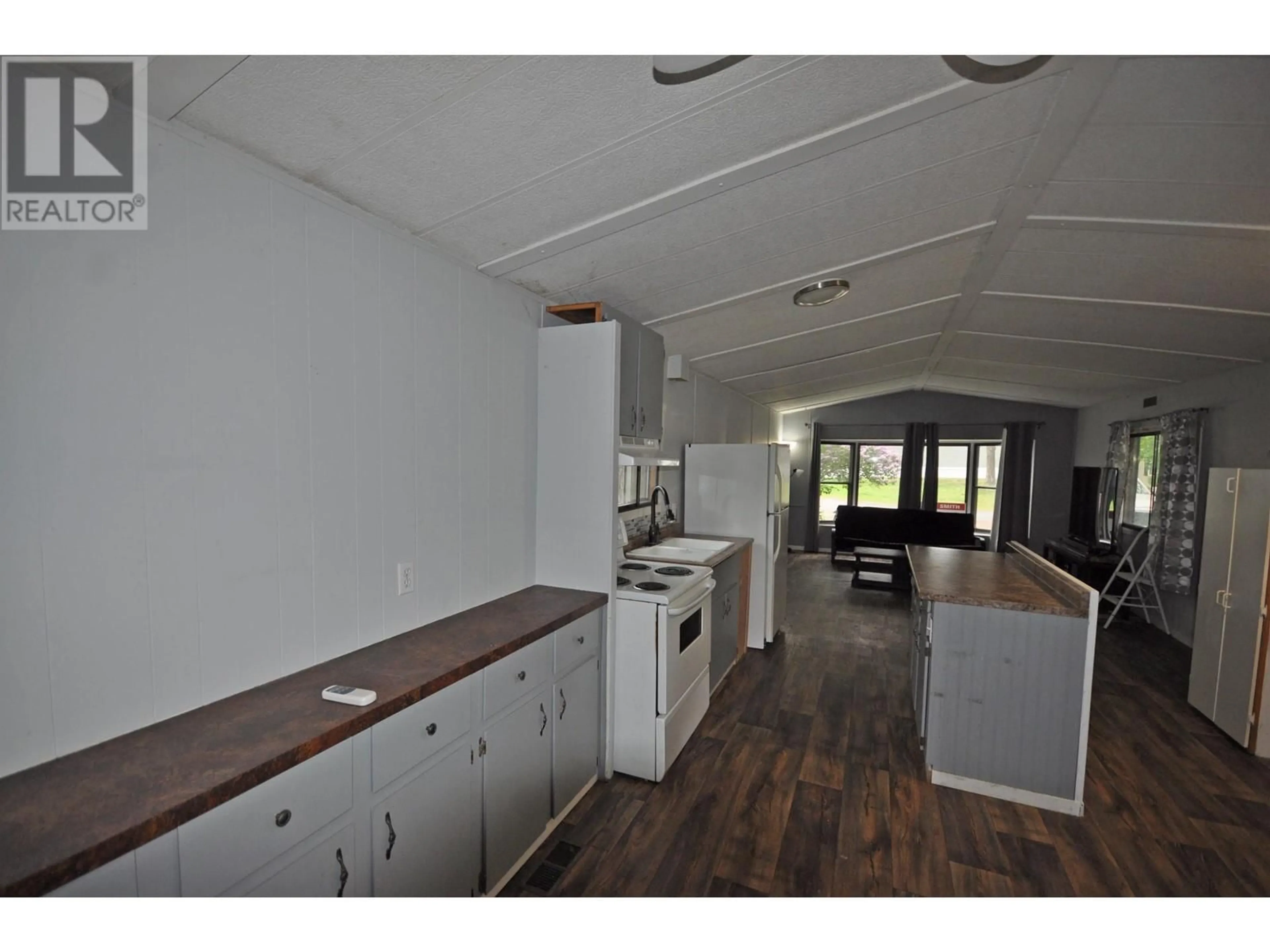 Standard kitchen, unknown for 9 - 1322 DOG CREEK ROAD, Williams Lake British Columbia V2G3G9