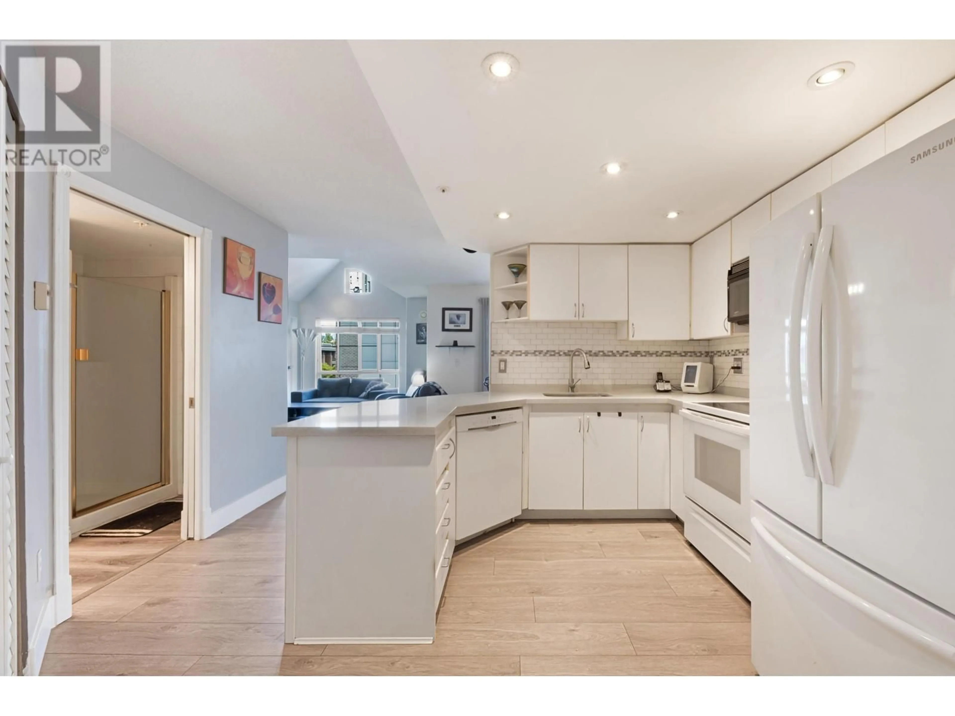 Open concept kitchen, unknown for 302 - 2388 WELCHER AVENUE, Port Coquitlam British Columbia V3C1X5